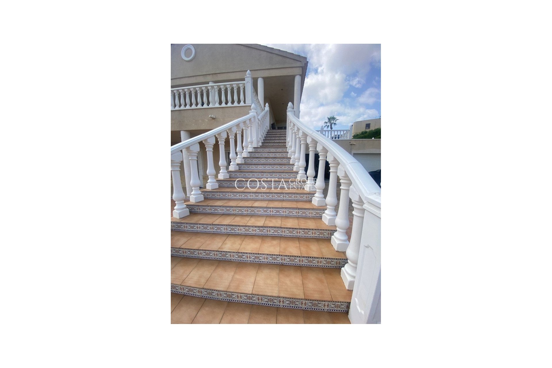 Herverkoop - Villa -
Algorfa