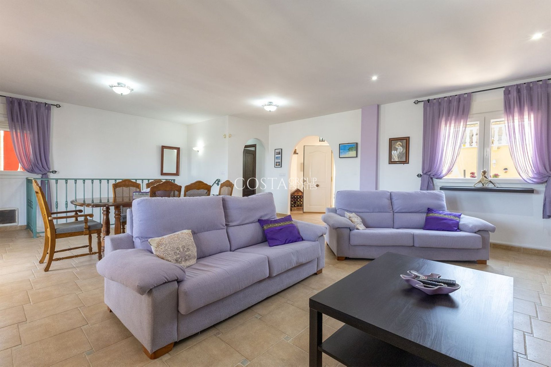 Herverkoop - Villa -
Algorfa