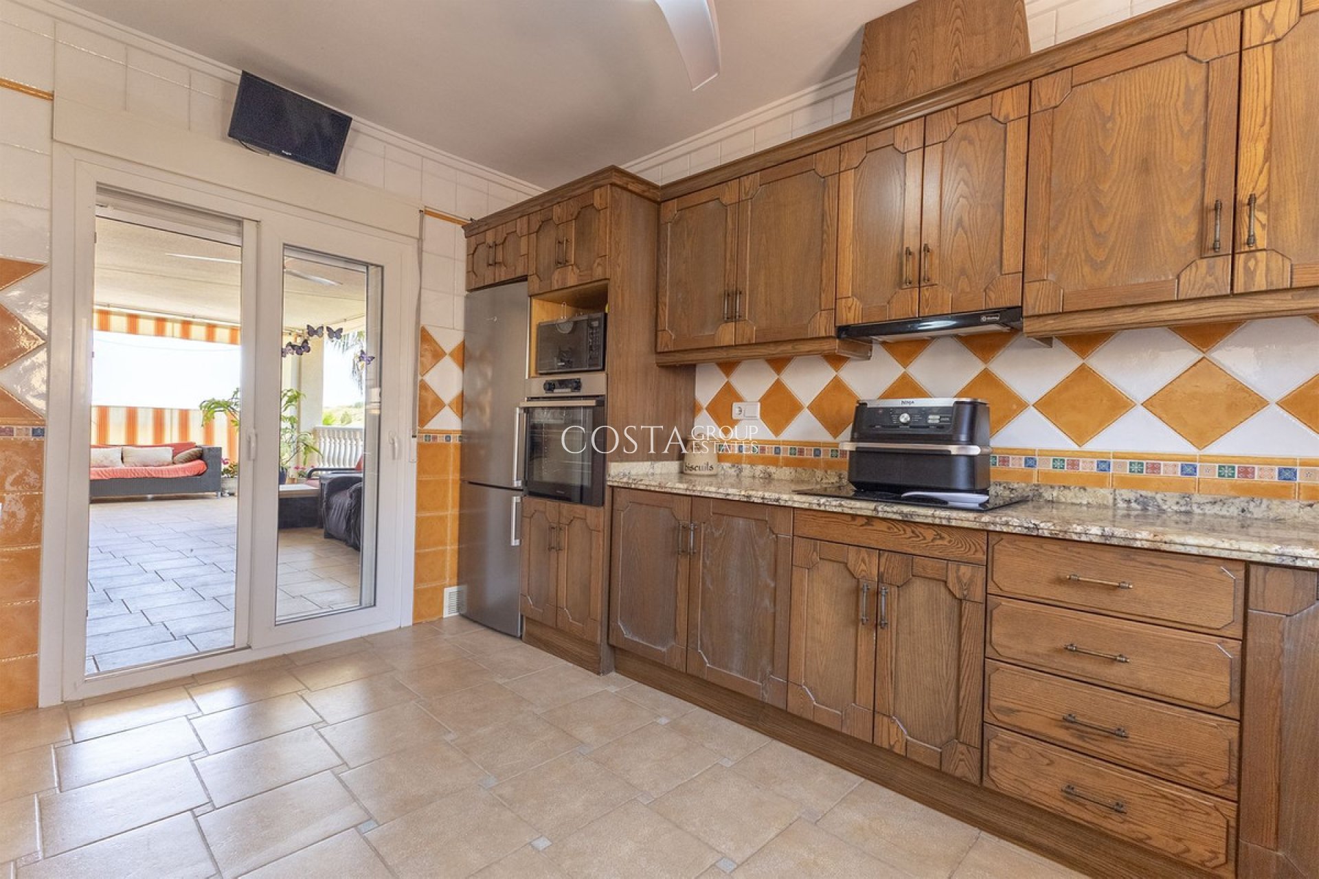 Herverkoop - Villa -
Algorfa