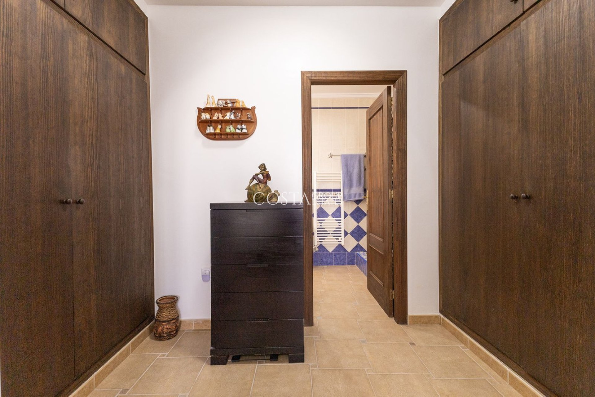 Herverkoop - Villa -
Algorfa