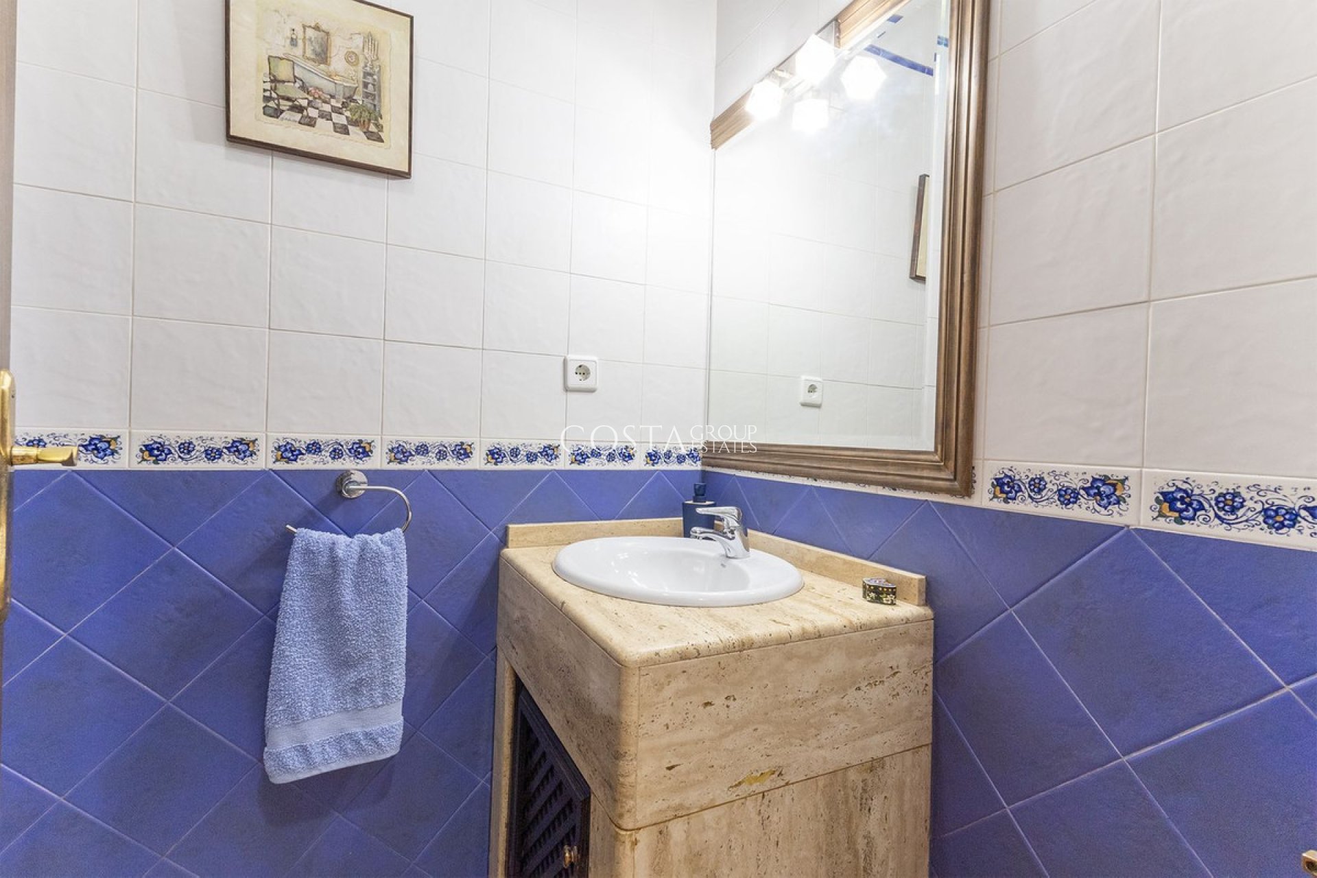 Herverkoop - Villa -
Algorfa