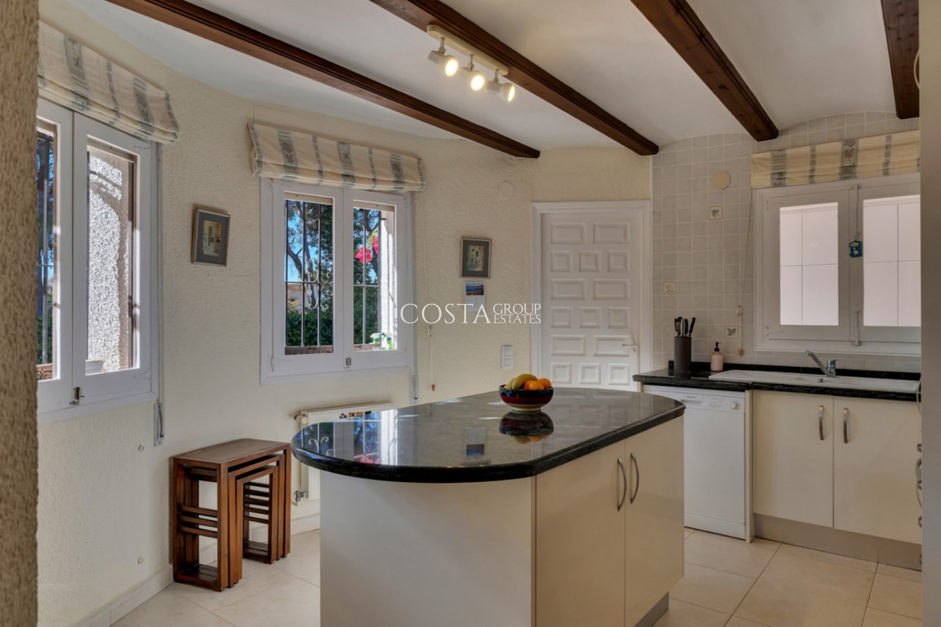 Herverkoop - Villa -
Alicante - Alicante Centro