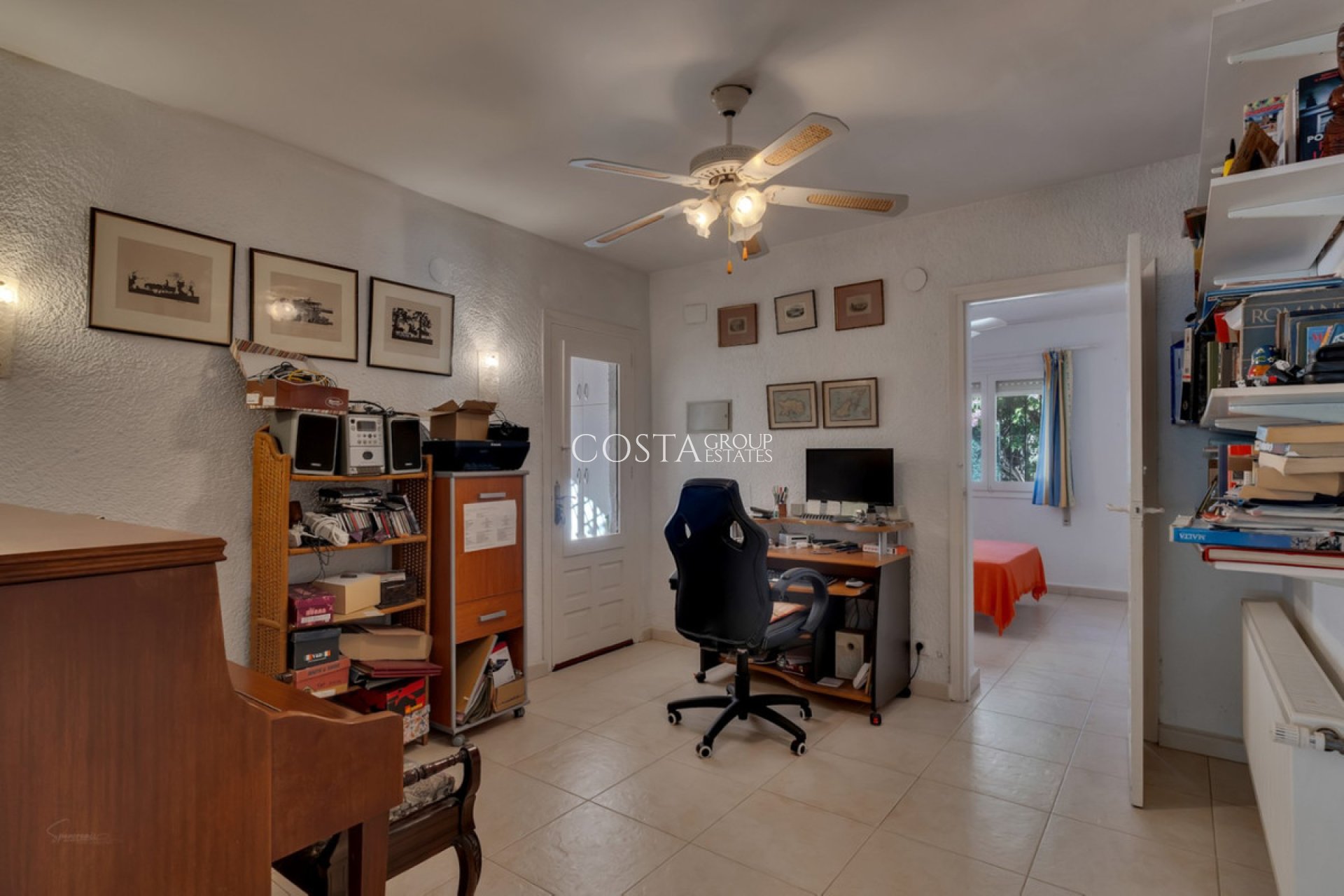 Herverkoop - Villa -
Alicante - Alicante Centro