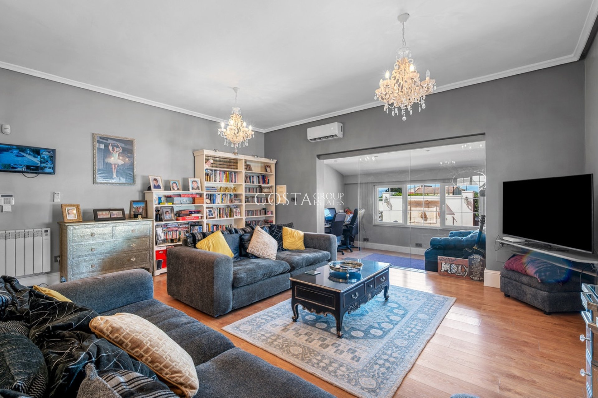 Herverkoop - Villa -
Almoradí - Almoradi Centro