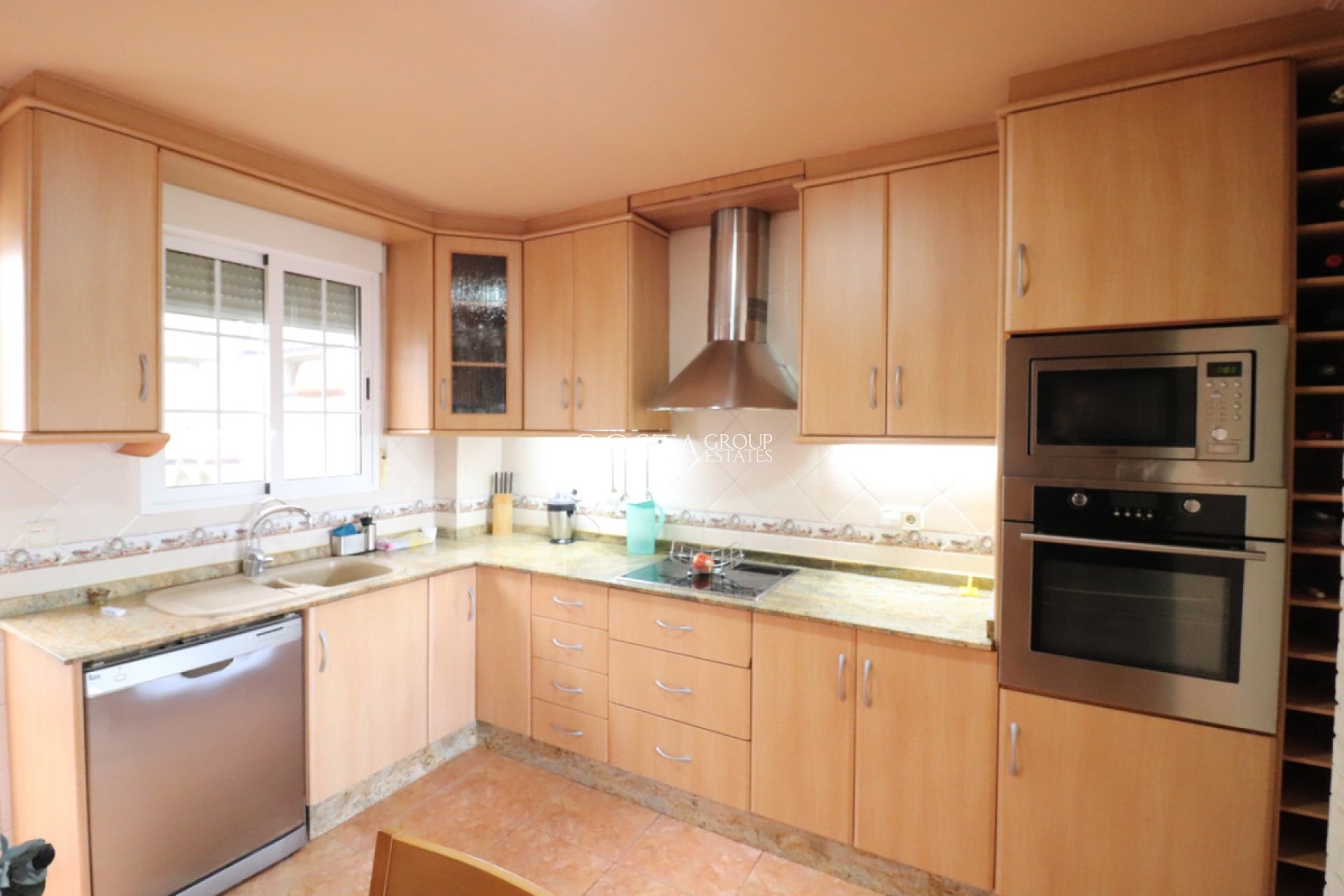 Herverkoop - Villa -
Almoradí - El Saladar