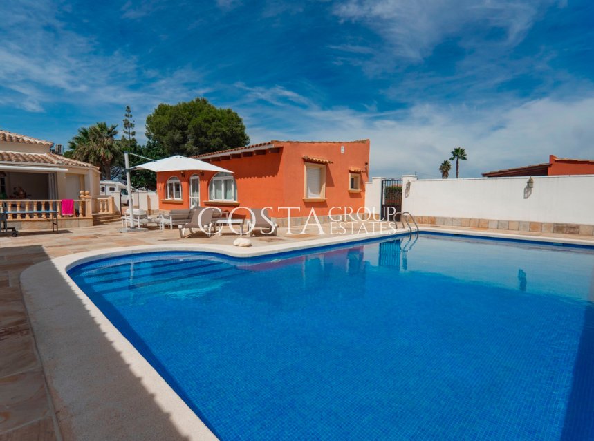 Herverkoop - Villa -
Almoradí - Heredades