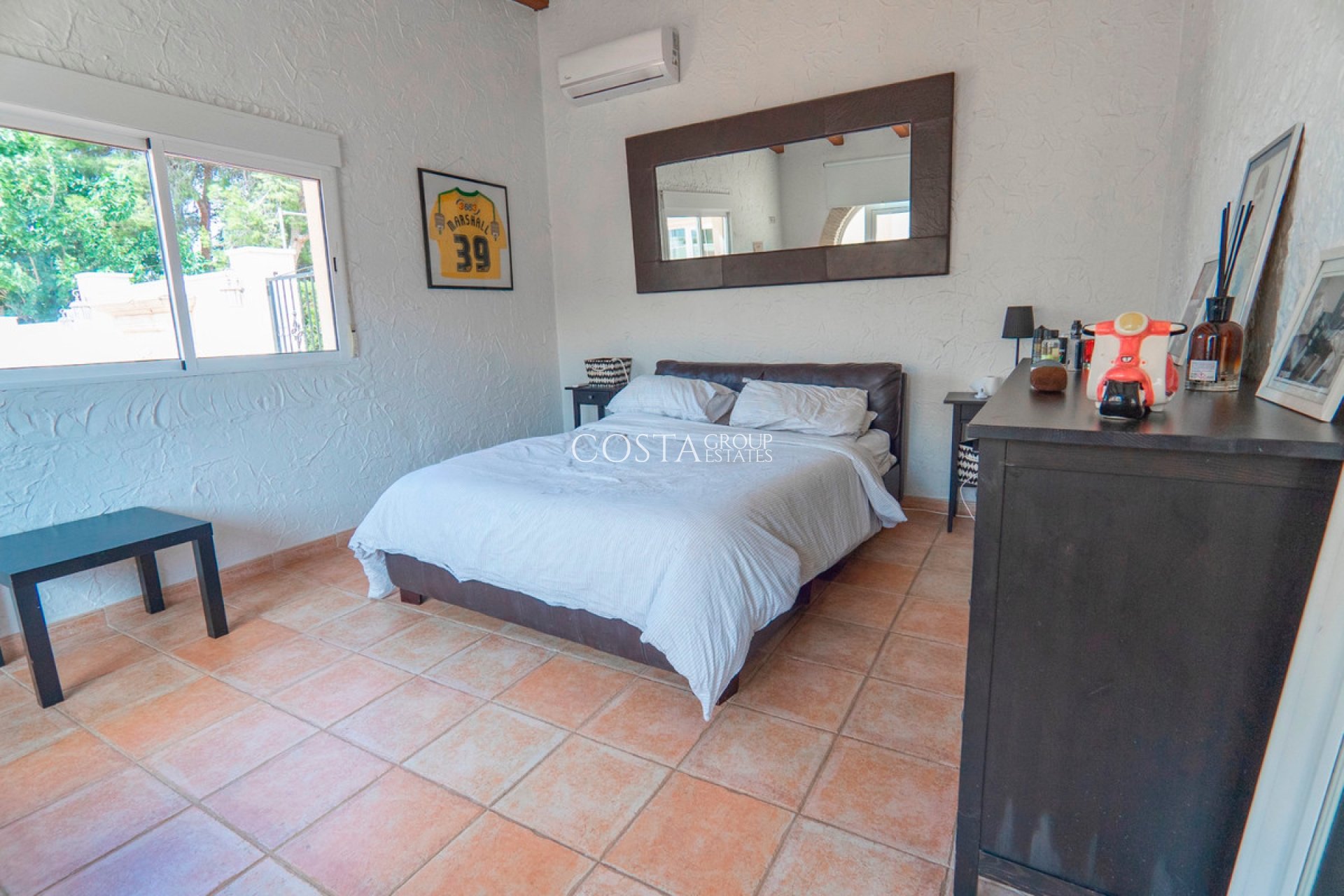 Herverkoop - Villa -
Almoradí - Heredades