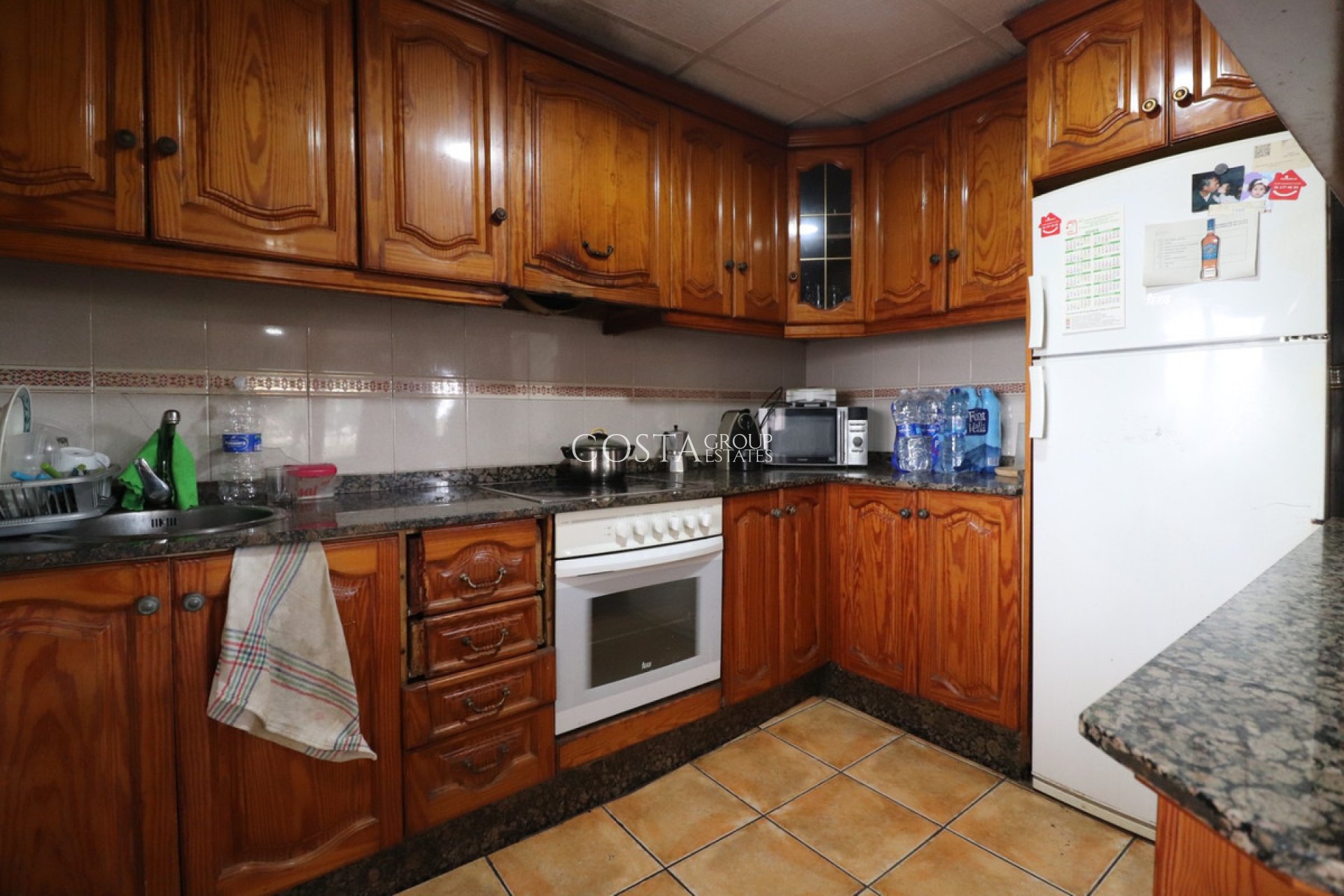 Herverkoop - Villa -
Almoradí - Heredades