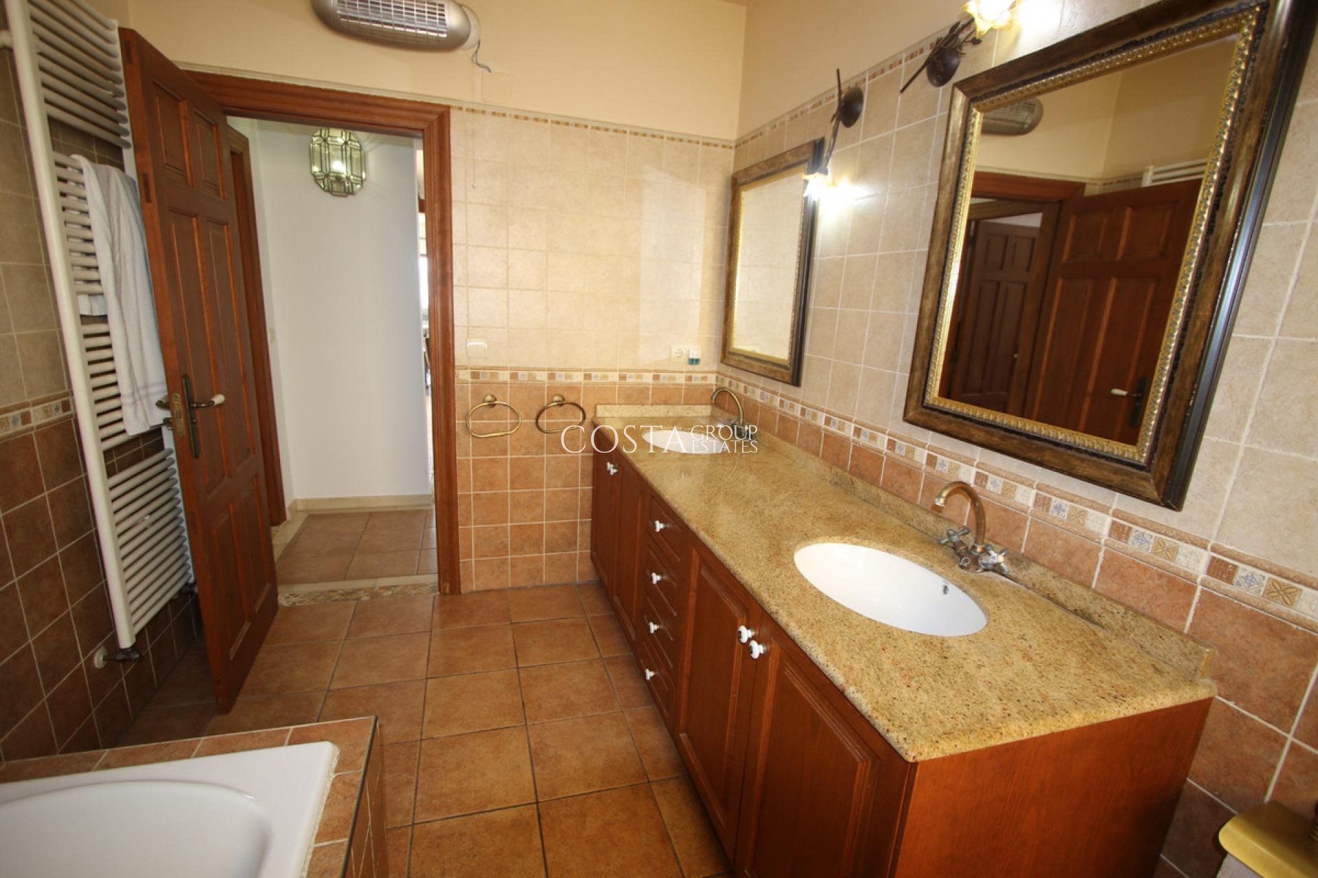 Herverkoop - Villa -
Altea - Altea Centro