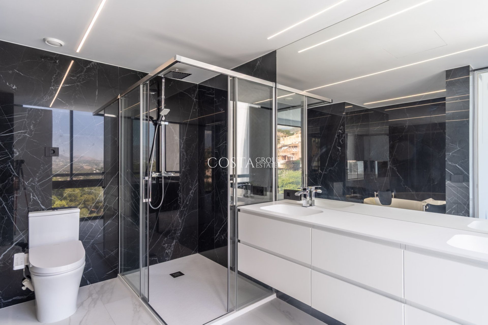 Herverkoop - Villa -
Altea - Altea Centro