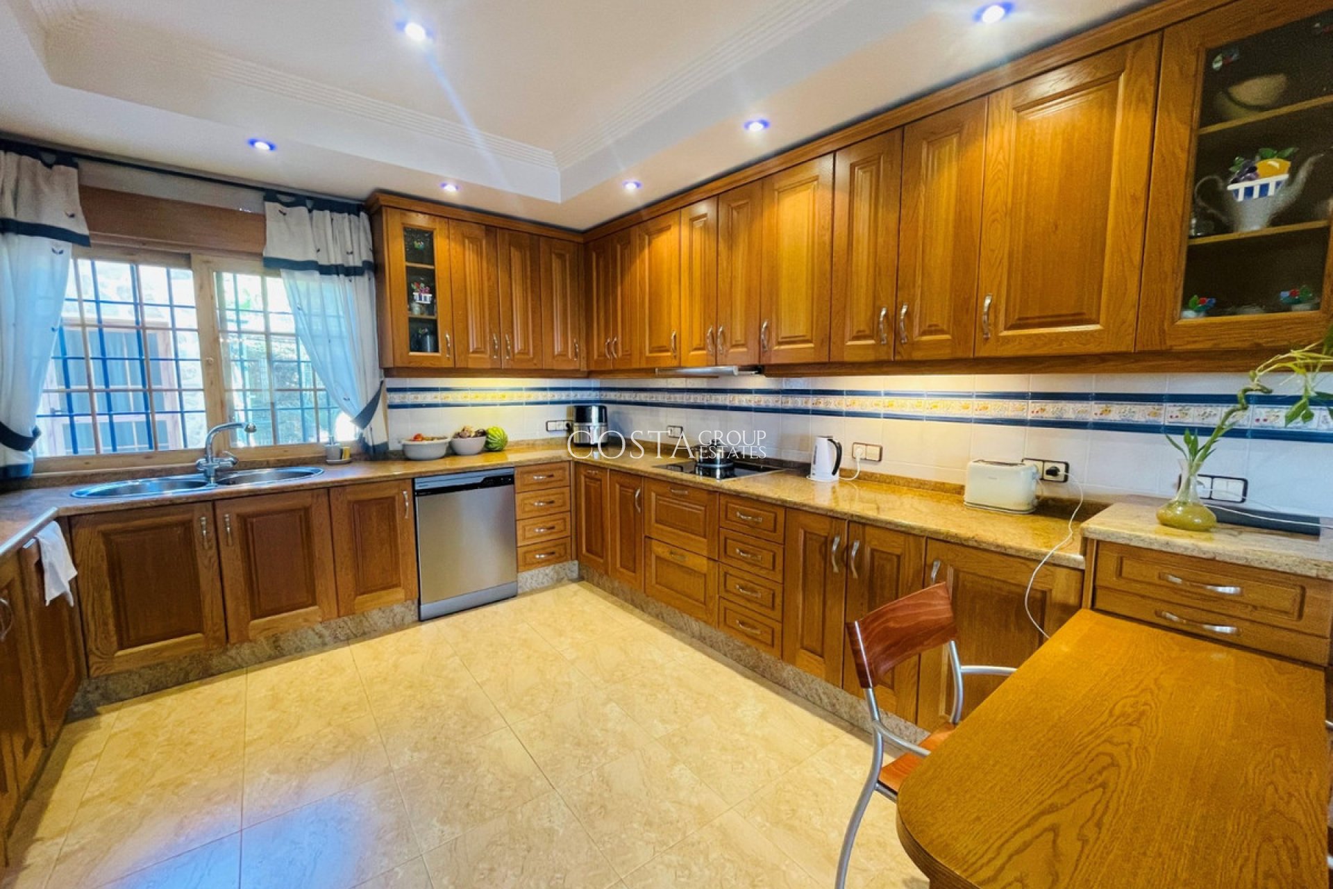 Herverkoop - Villa -
Altea - Altea Centro