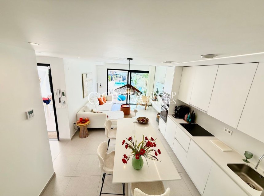 Herverkoop - Villa -
Benijofar