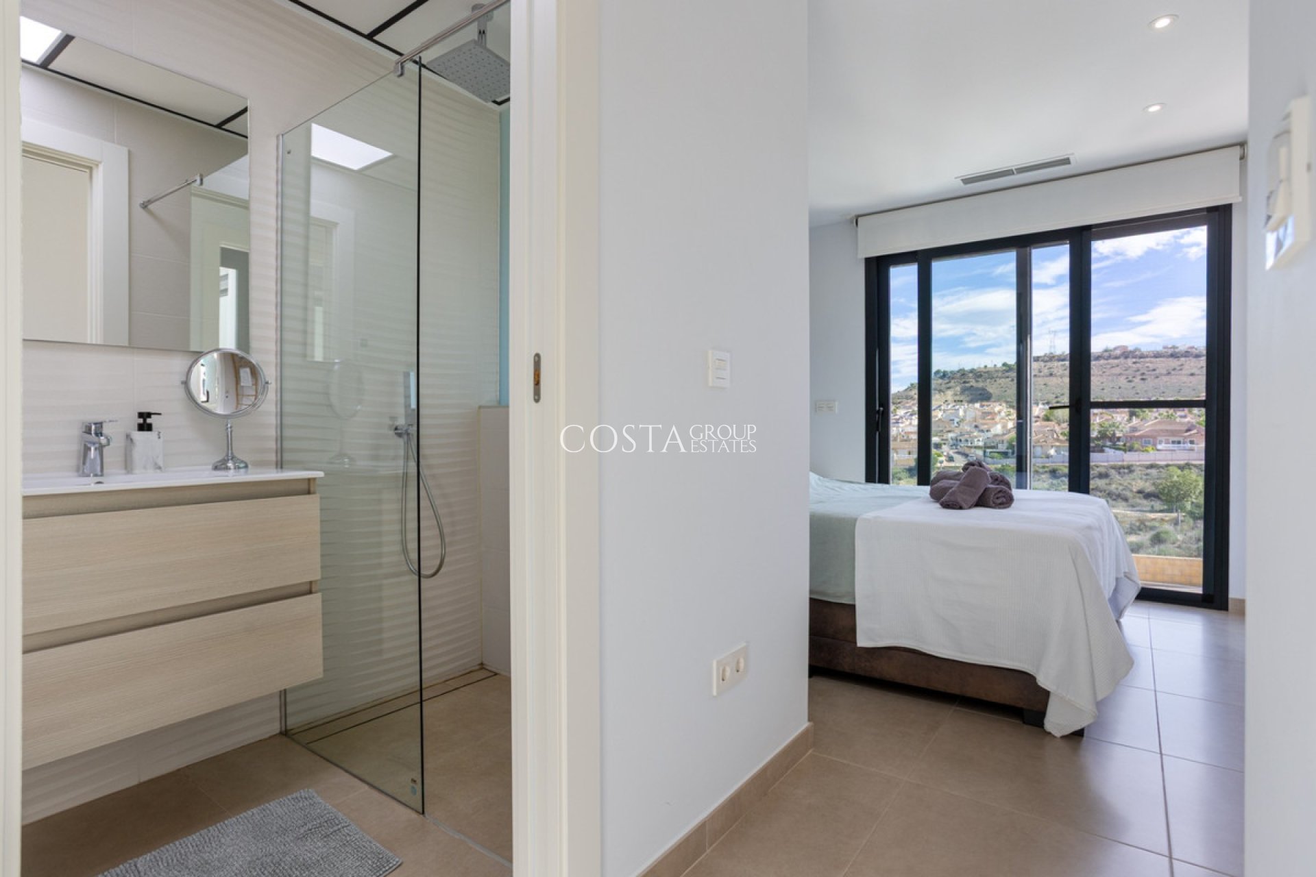 Herverkoop - Villa -
Benijofar