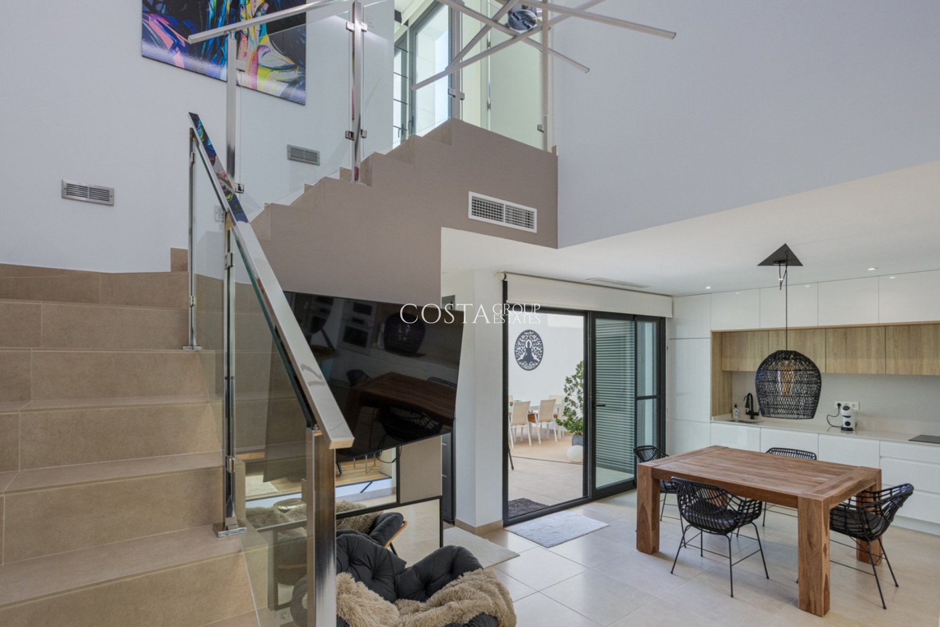 Herverkoop - Villa -
Benijofar