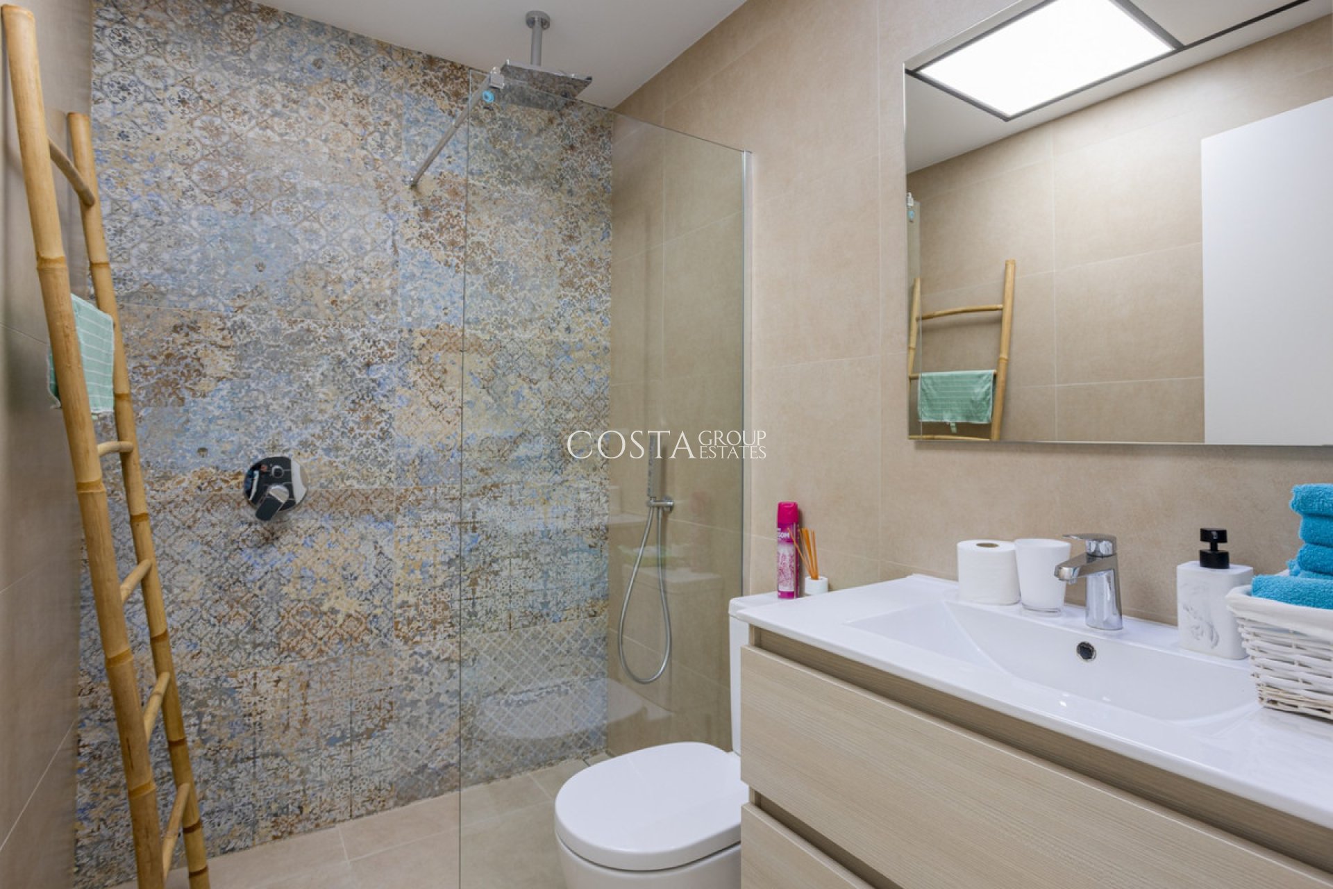 Herverkoop - Villa -
Benijofar