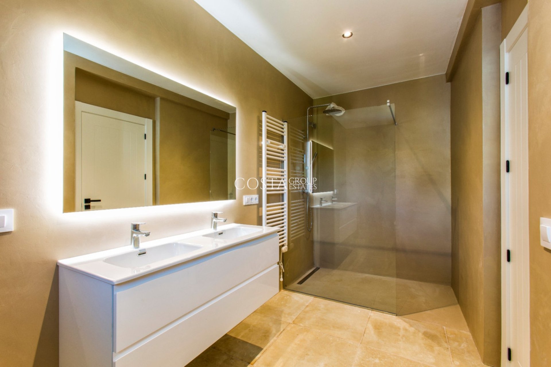 Herverkoop - Villa -
Benissa - Benissa Centro