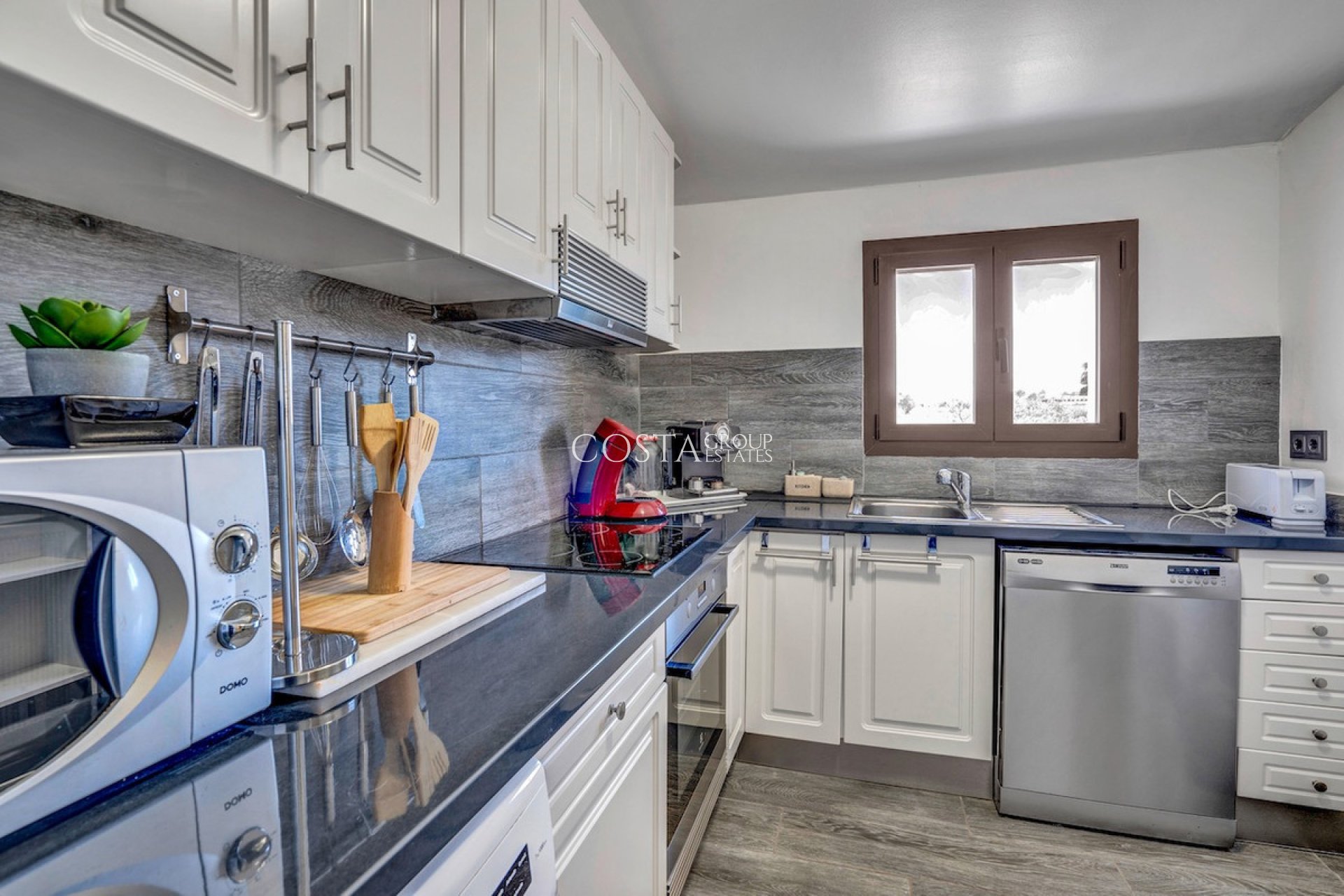 Herverkoop - Villa -
Benissa - Benissa Centro