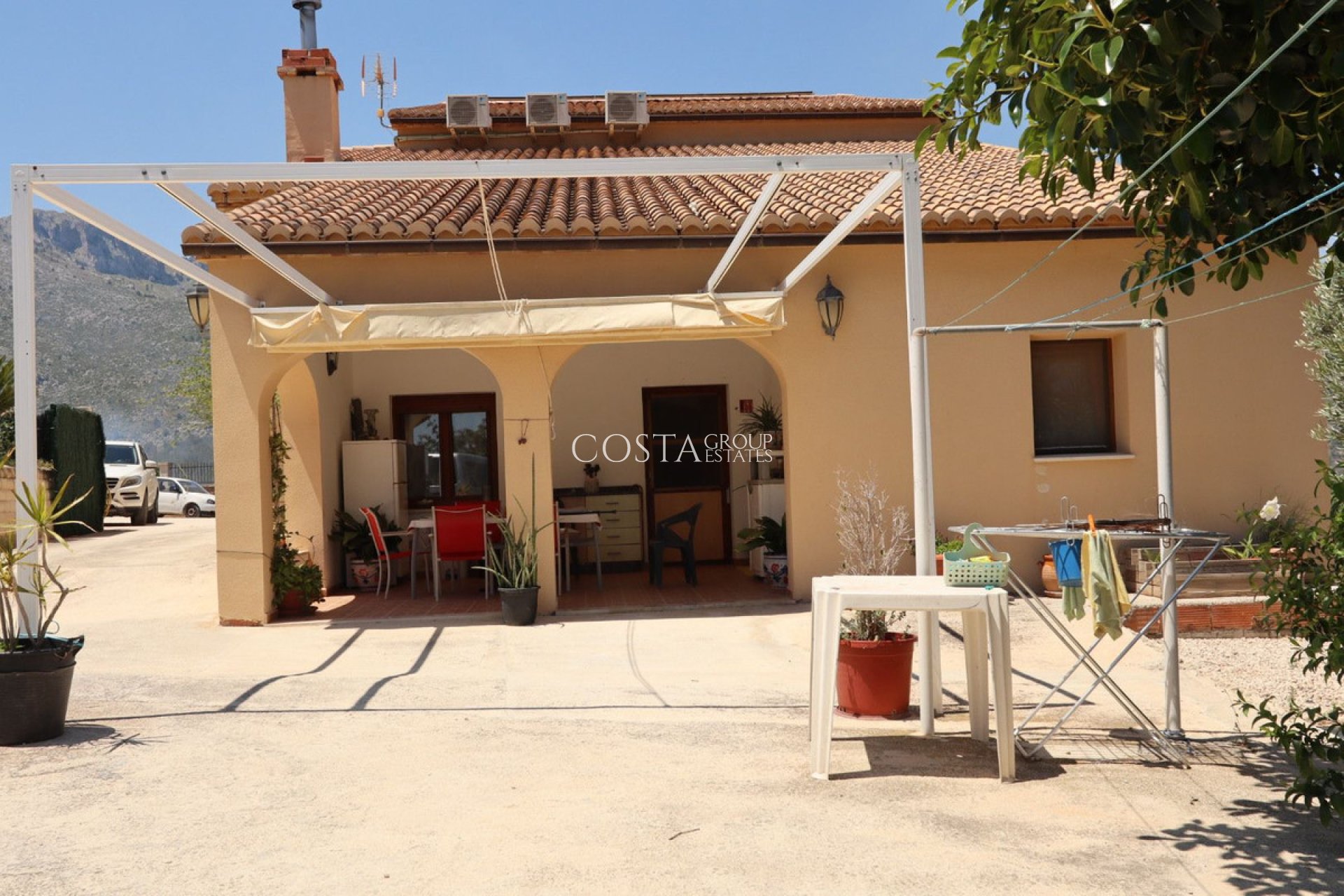Herverkoop - Villa -
Benissa - Lleus