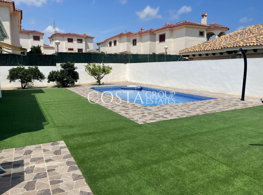 Herverkoop - Villa -
Bigastro