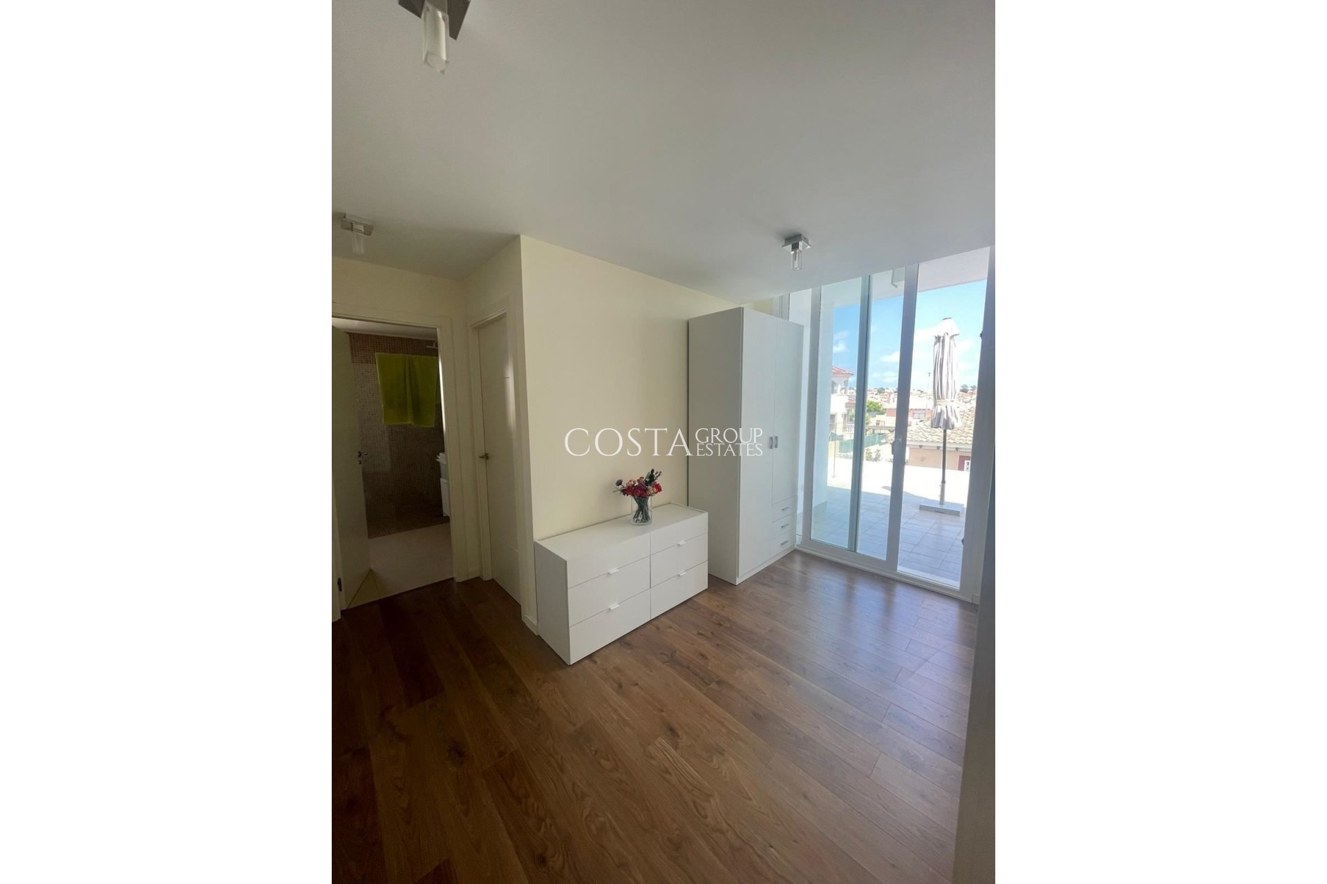 Herverkoop - Villa -
Bigastro