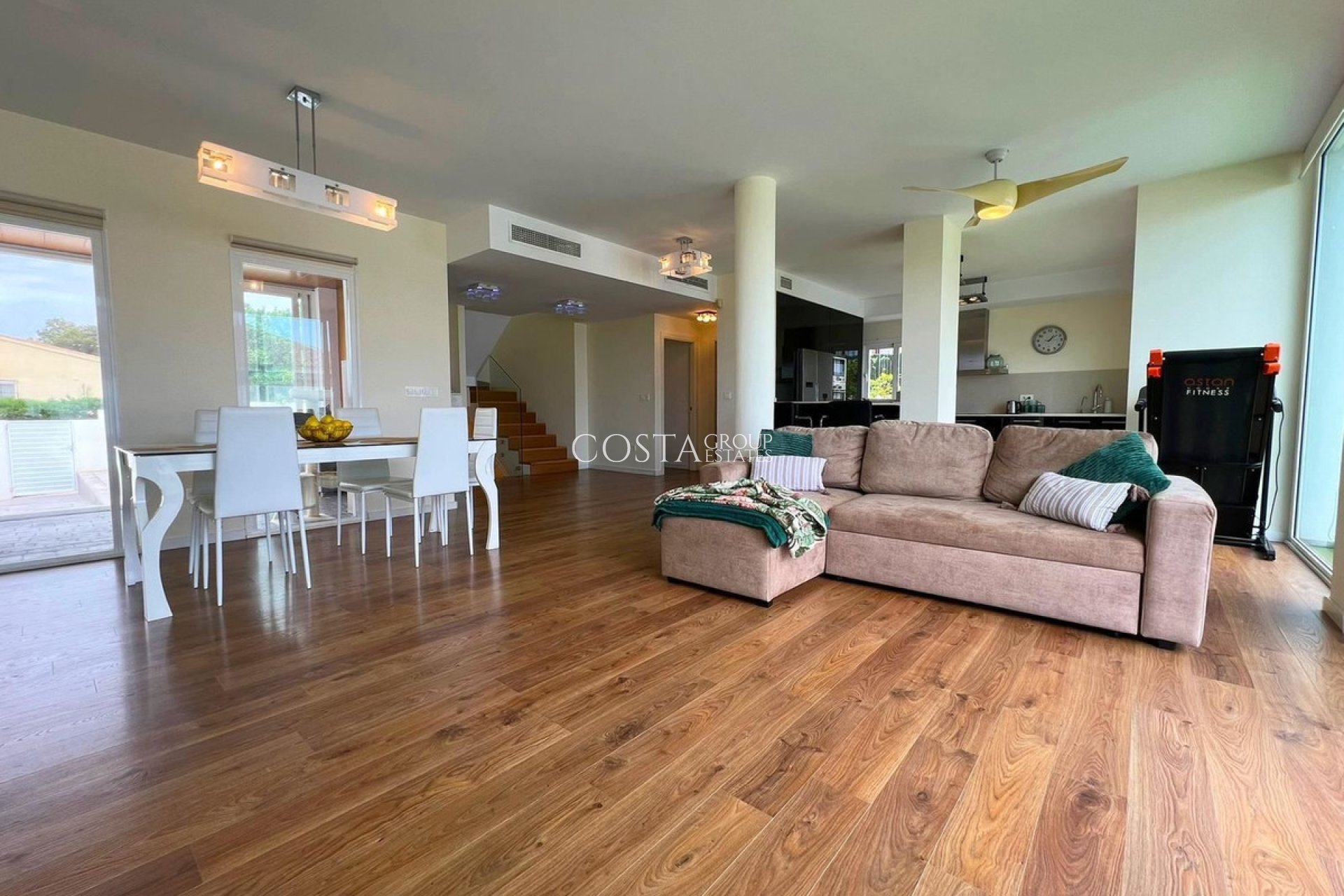 Herverkoop - Villa -
Bigastro