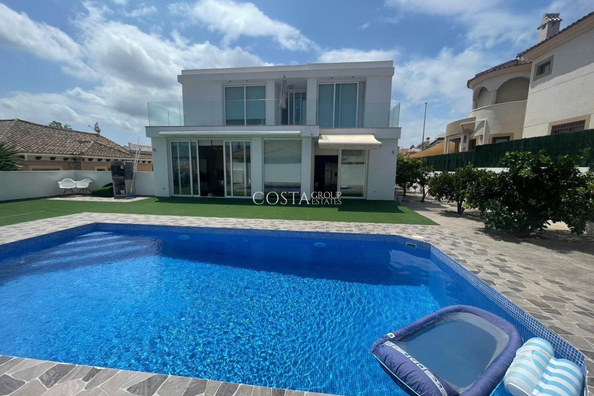 Herverkoop - Villa -
Bigastro