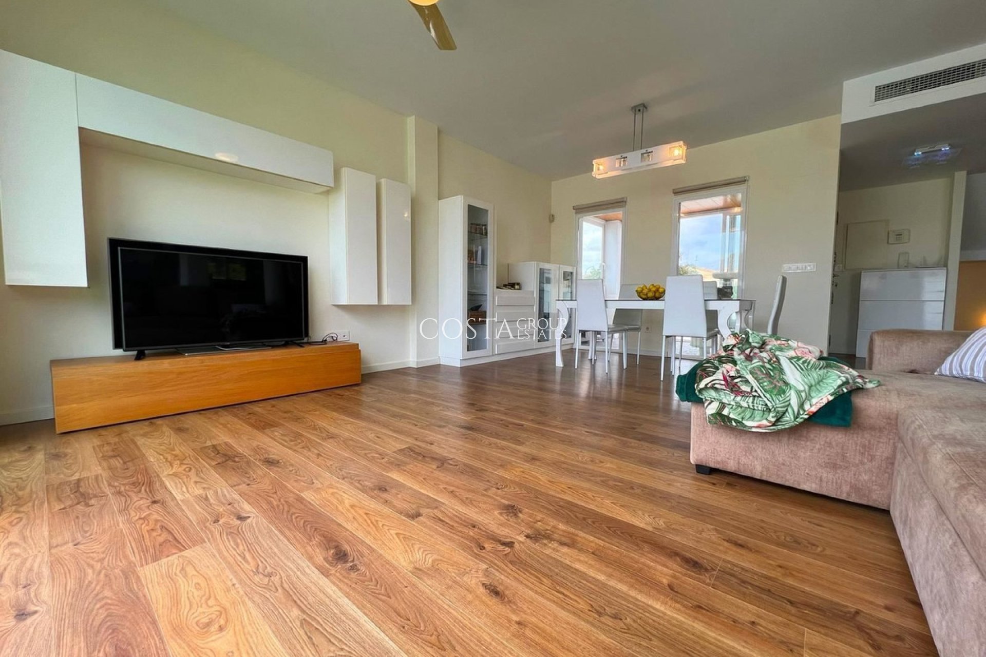 Herverkoop - Villa -
Bigastro