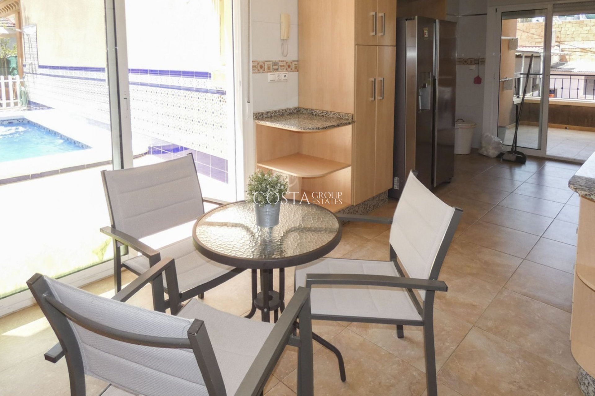 Herverkoop - Villa -
Bigastro