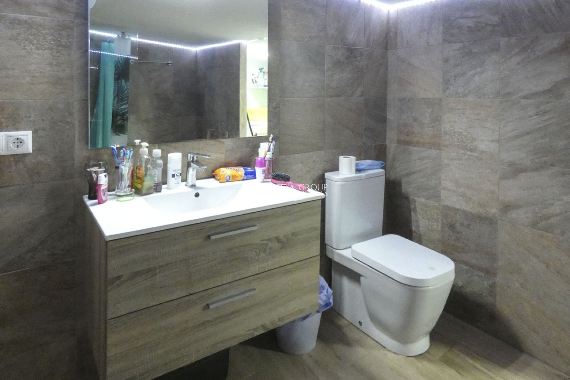 Herverkoop - Villa -
Bigastro