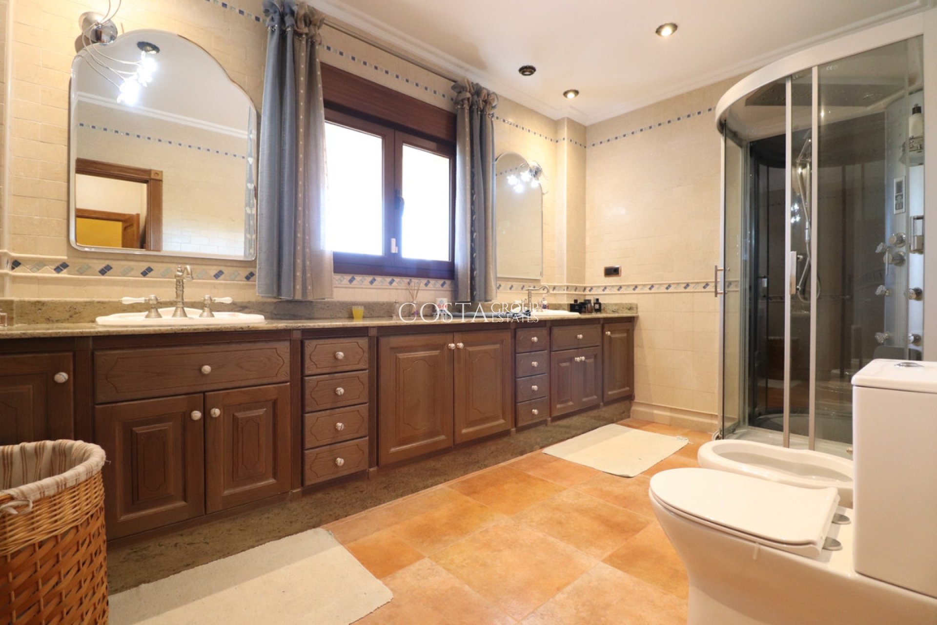 Herverkoop - Villa -
Callosa de Segura - Callosa de Segura Centro