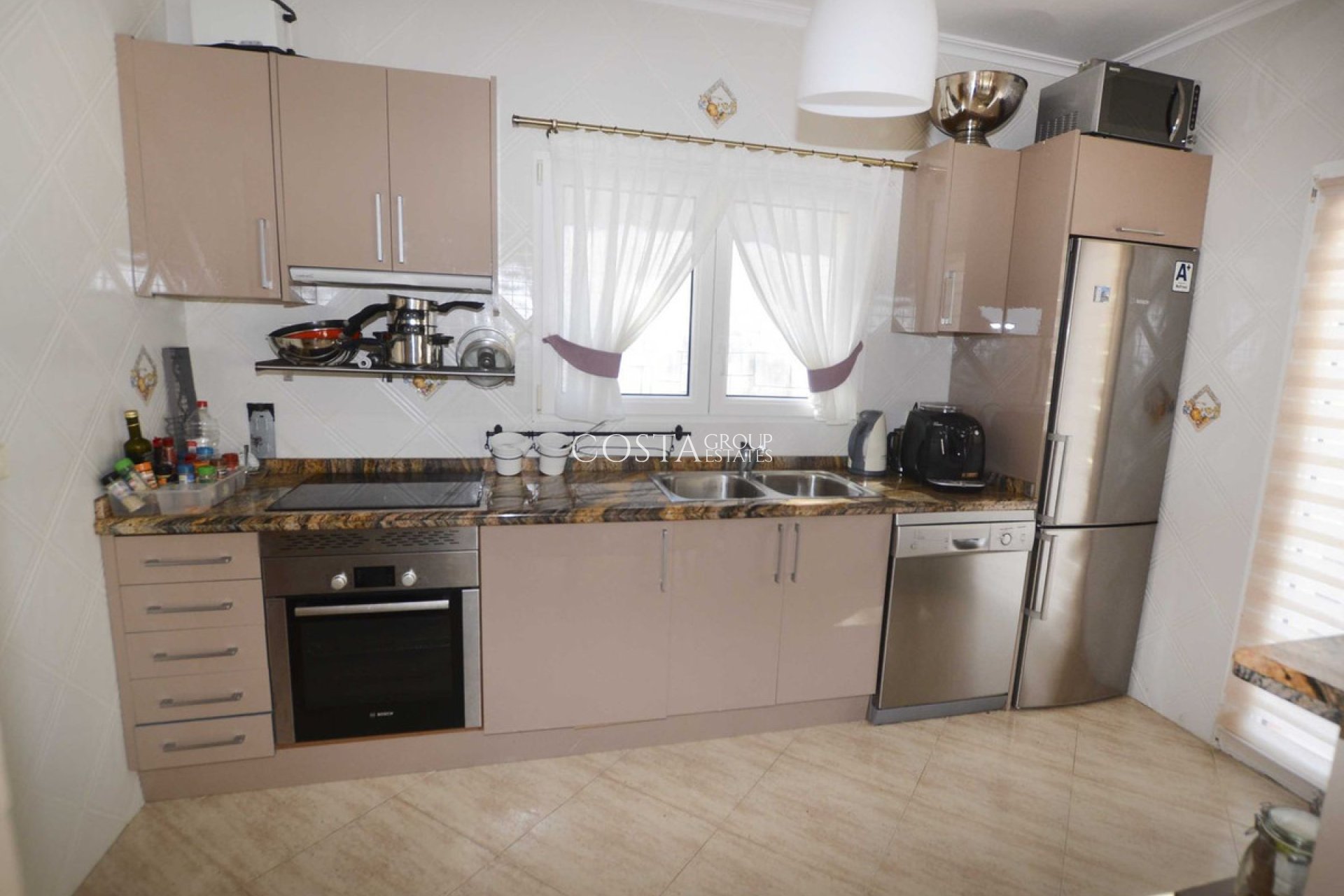 Herverkoop - Villa -
Calpe - Calpe Centro