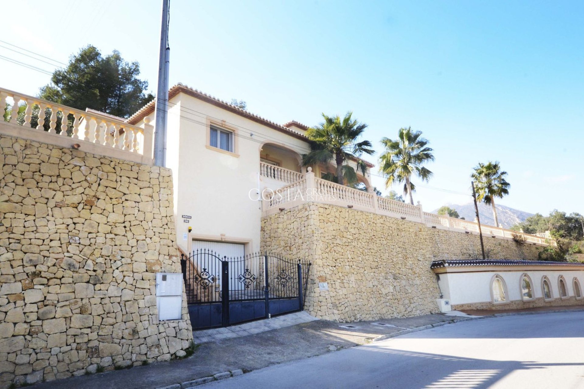 Herverkoop - Villa -
Calpe - Calpe Centro
