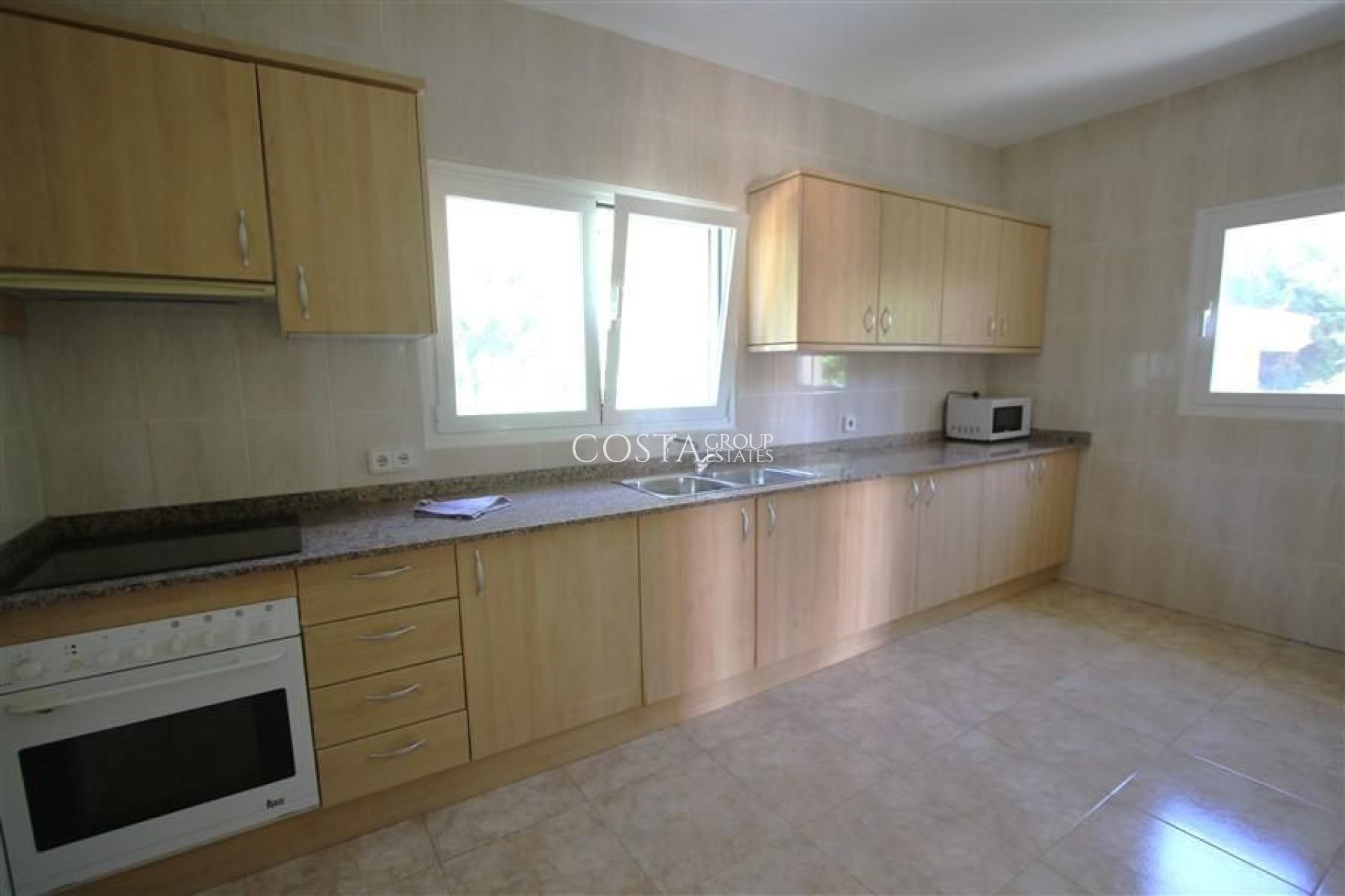 Herverkoop - Villa -
Calpe - Calpe Centro
