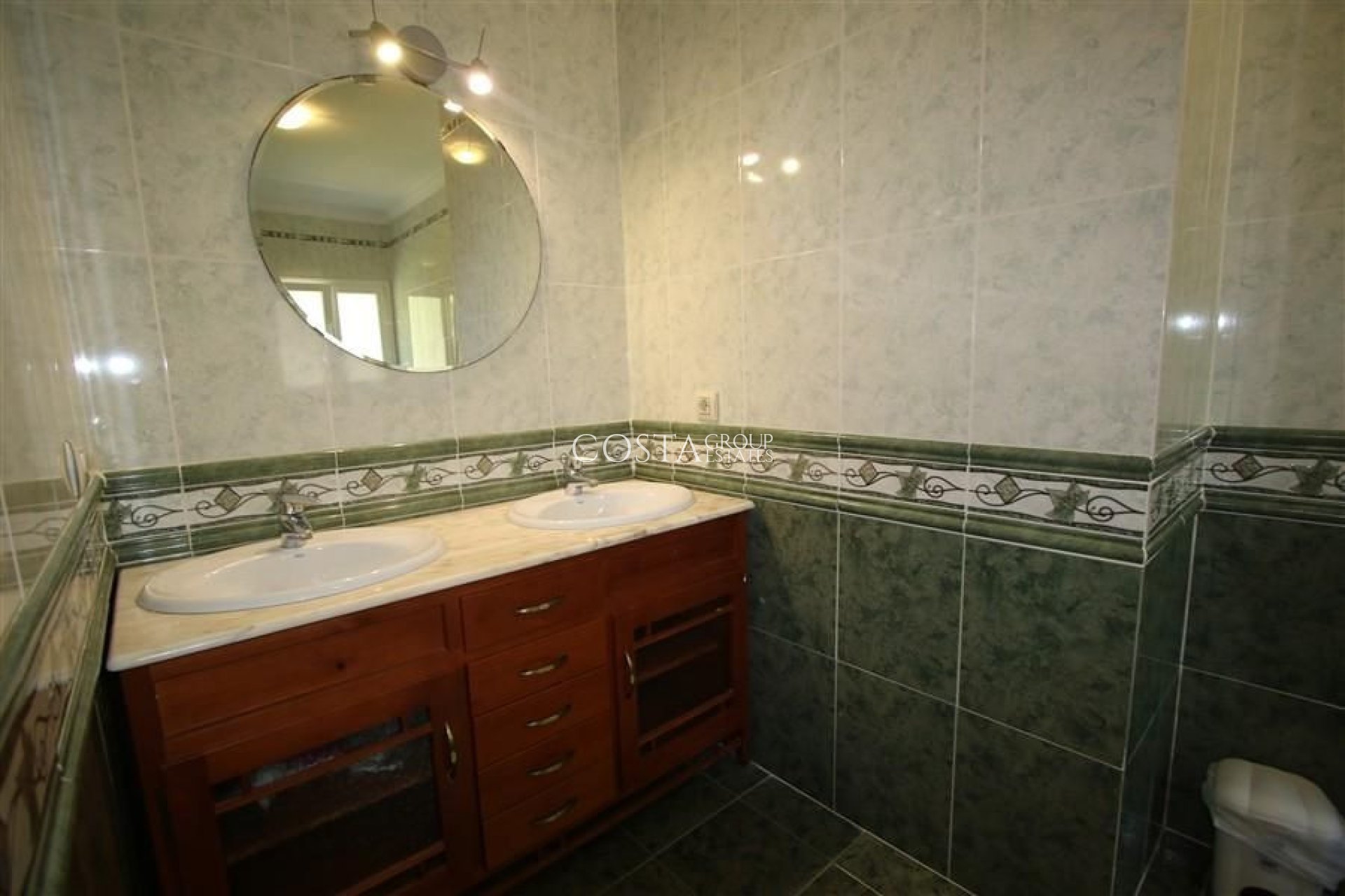 Herverkoop - Villa -
Calpe - Calpe Centro