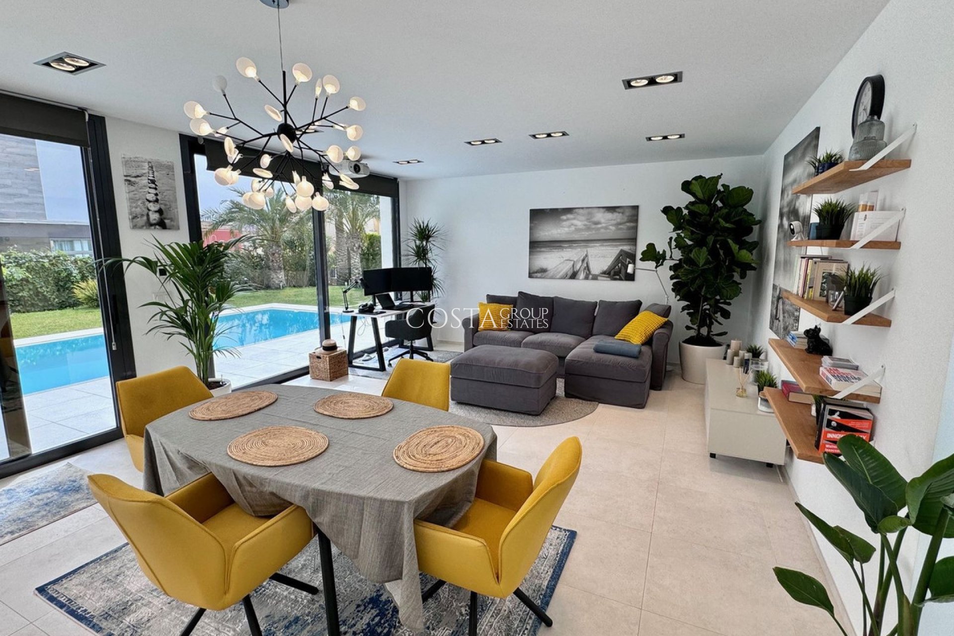Herverkoop - Villa -
Calpe - Calpe Centro