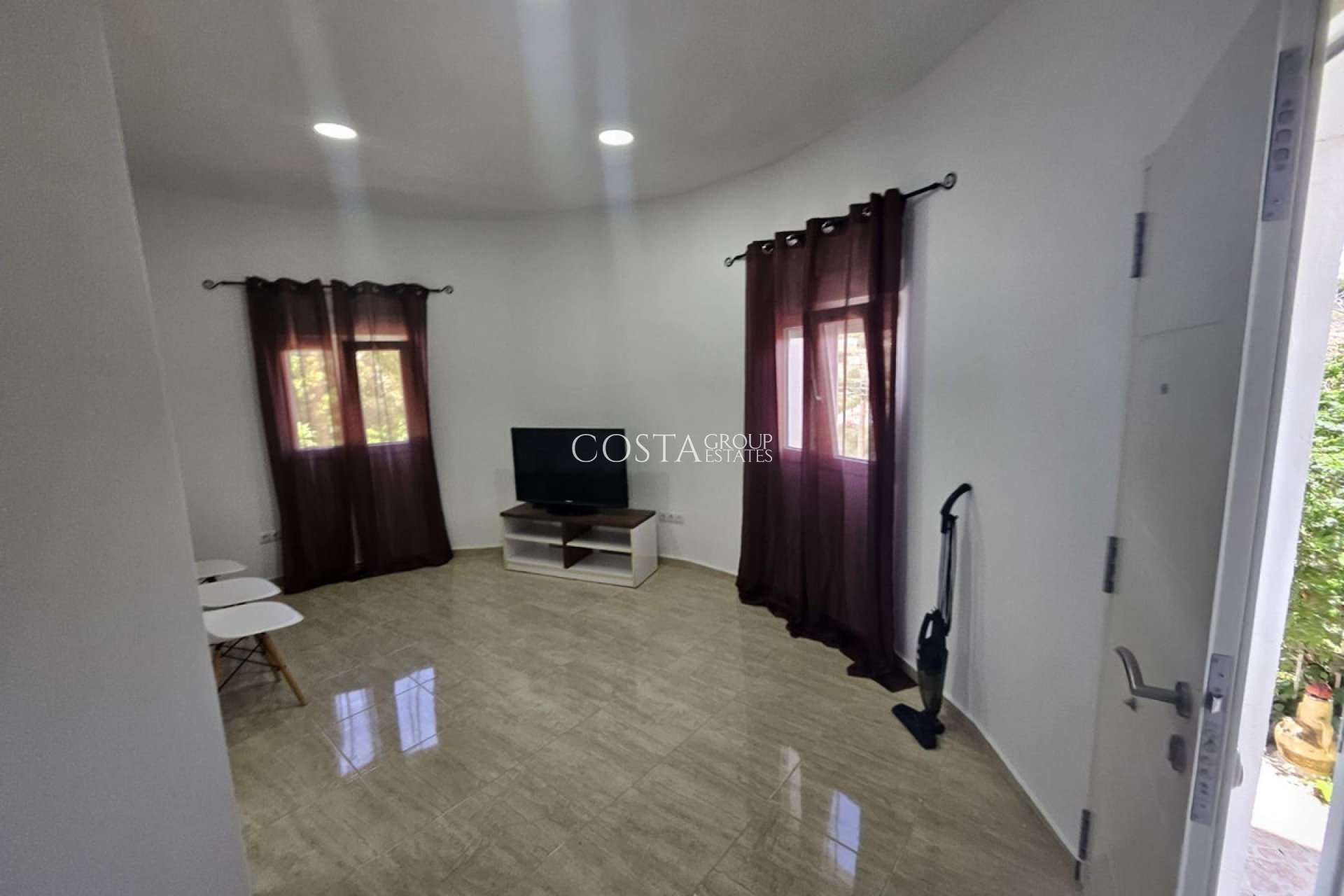 Herverkoop - Villa -
Calpe - Calpe Centro