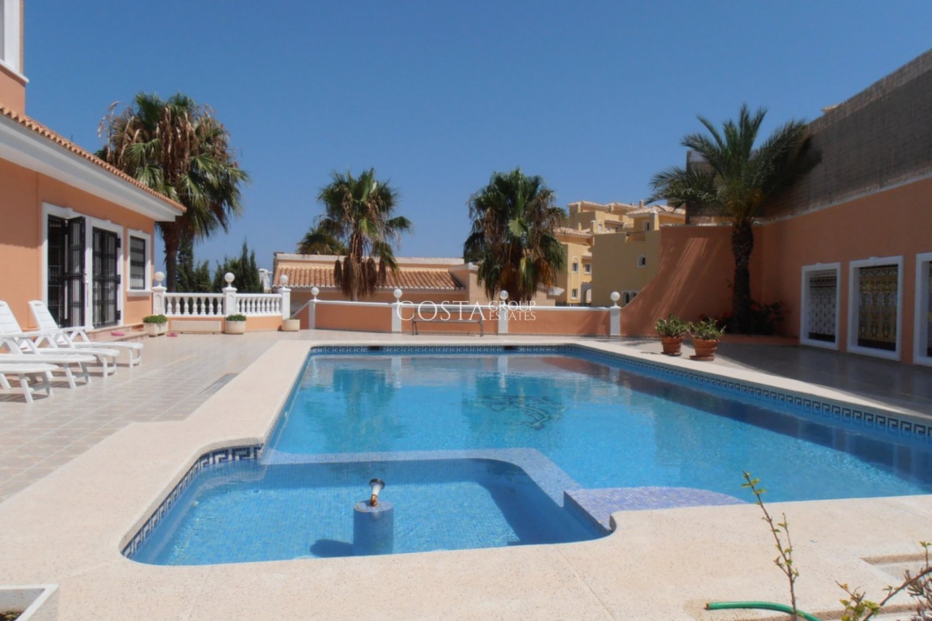 Herverkoop - Villa -
Calpe - Calpe Centro