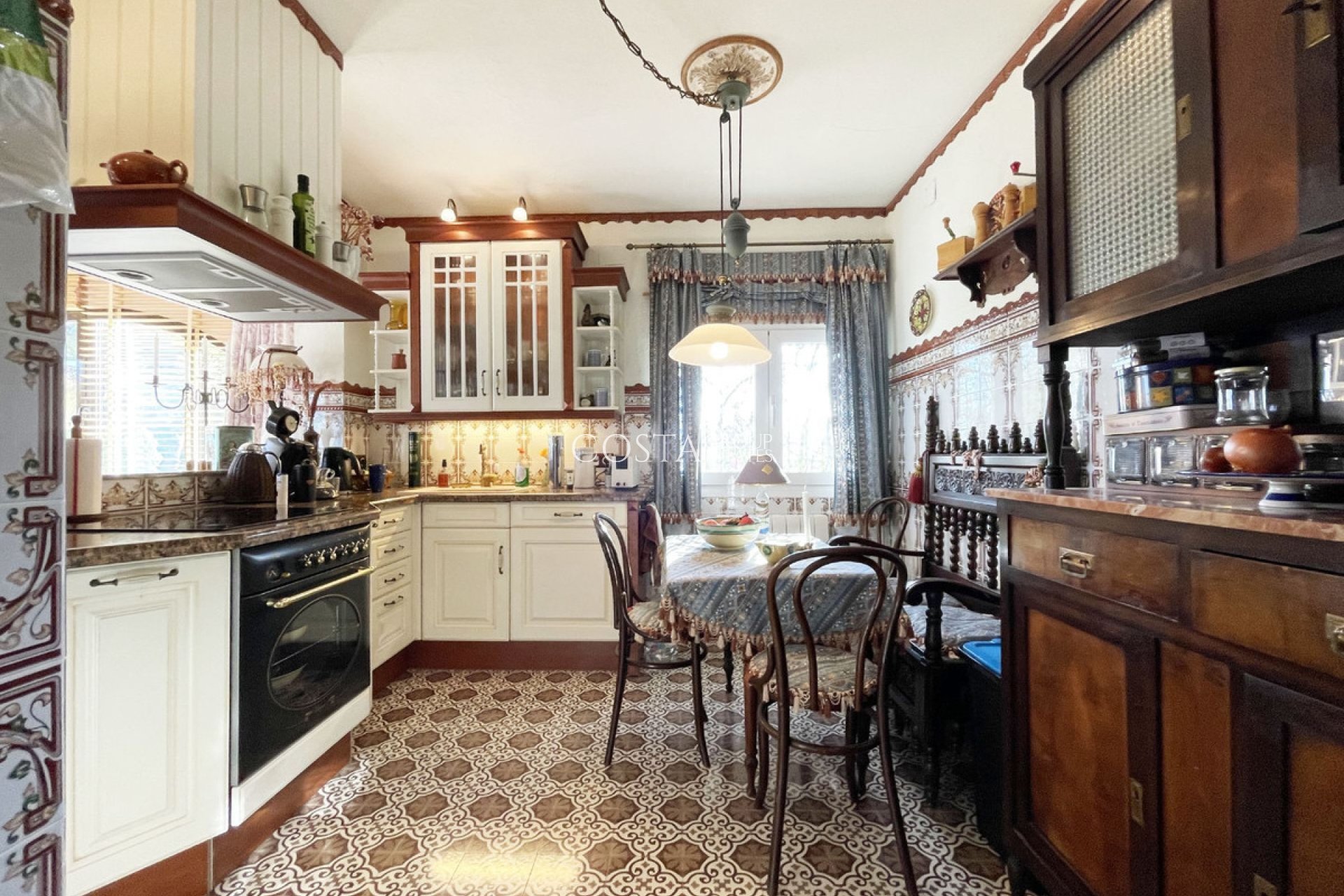 Herverkoop - Villa -
Calpe - Calpe Centro