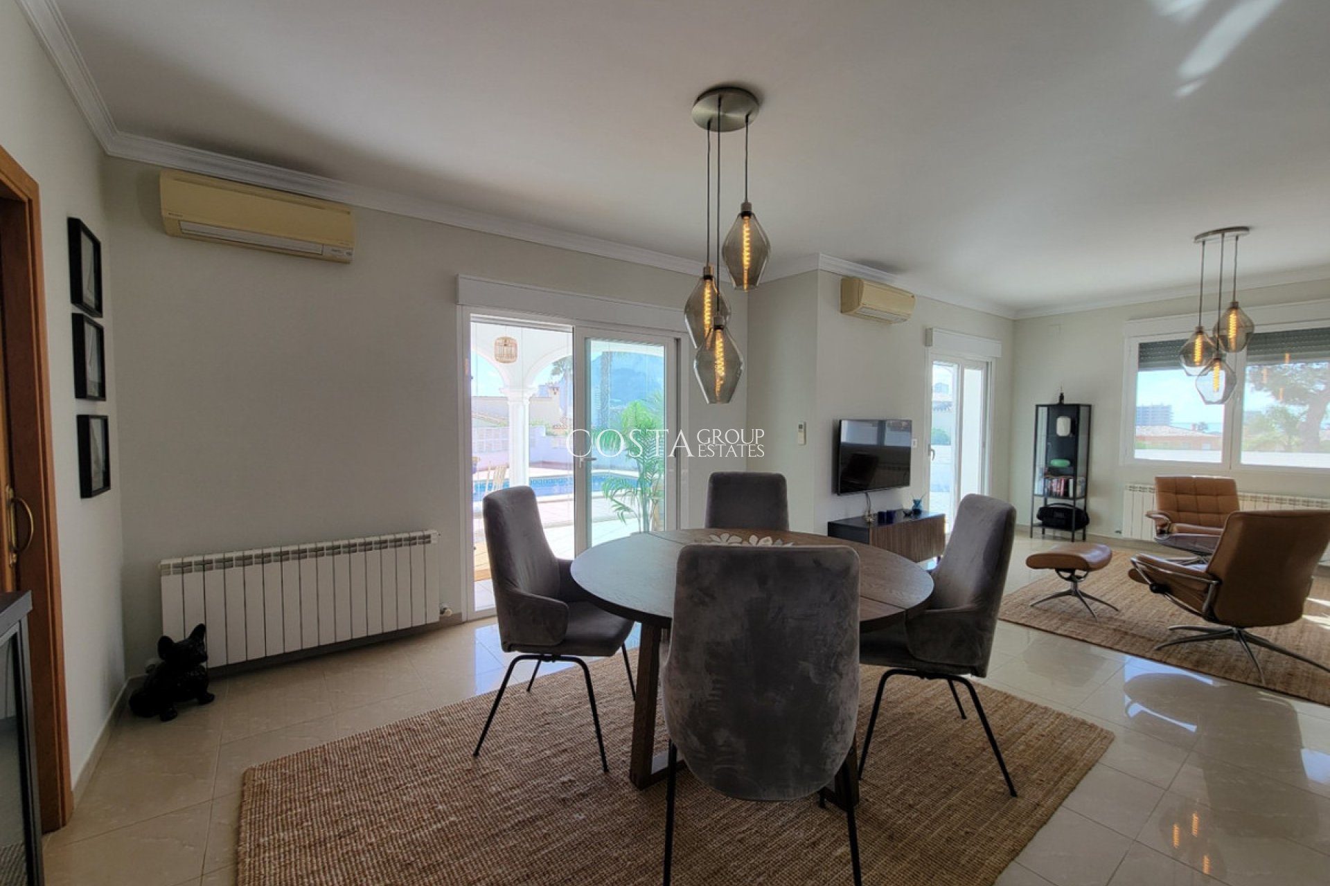 Herverkoop - Villa -
Calpe - Calpe Centro