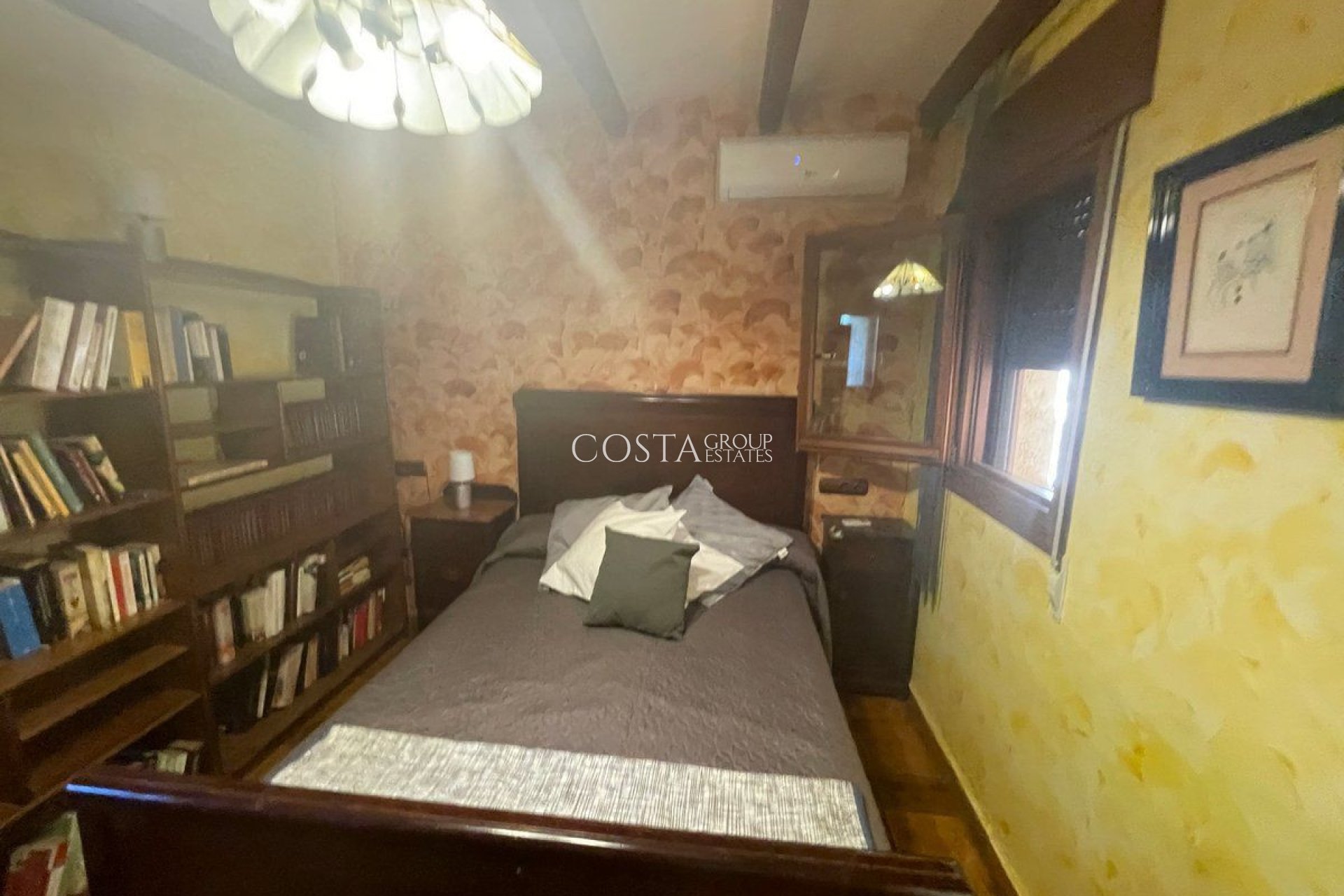 Herverkoop - Villa -
Calpe - Calpe Centro