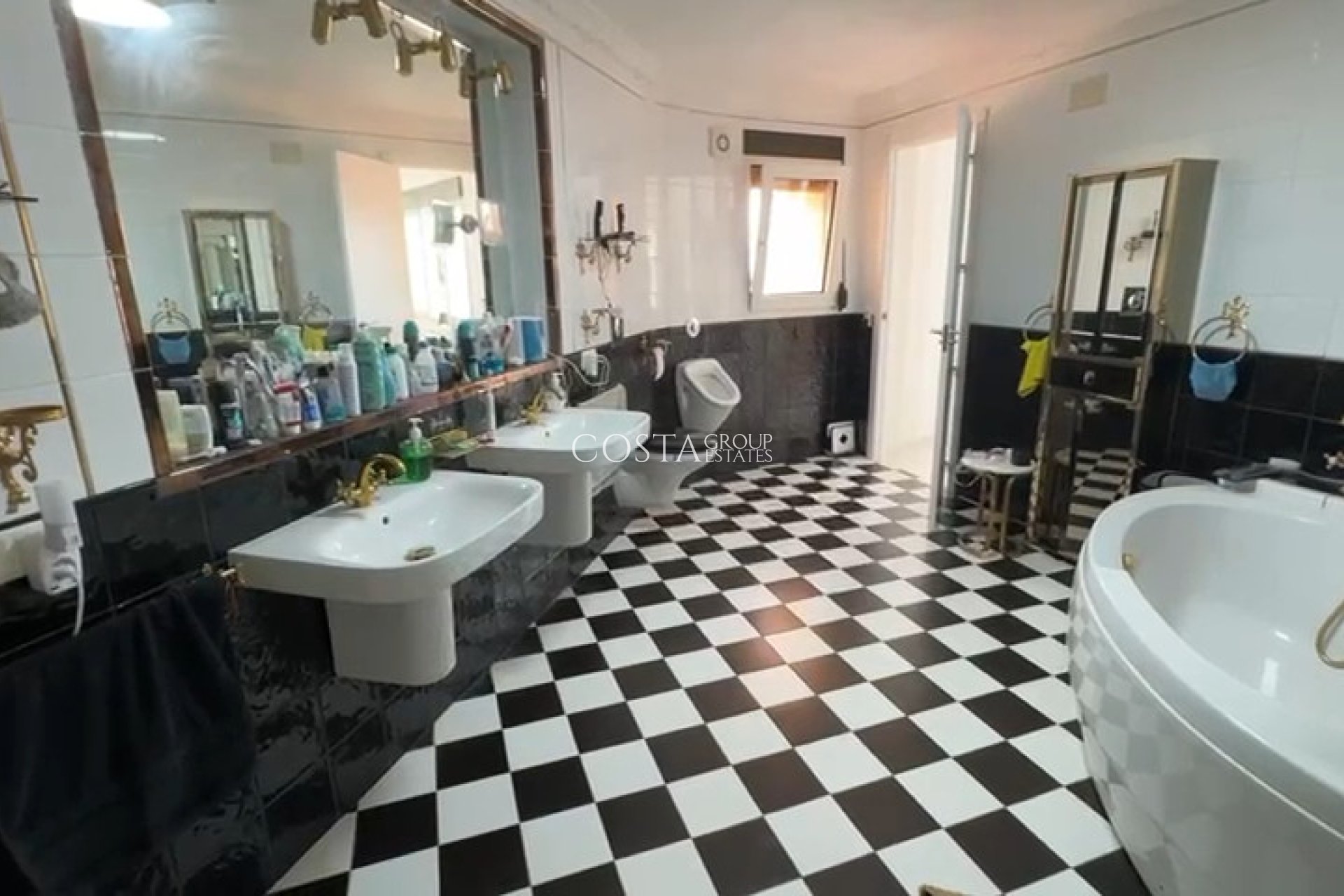 Herverkoop - Villa -
Calpe - Calpe Centro