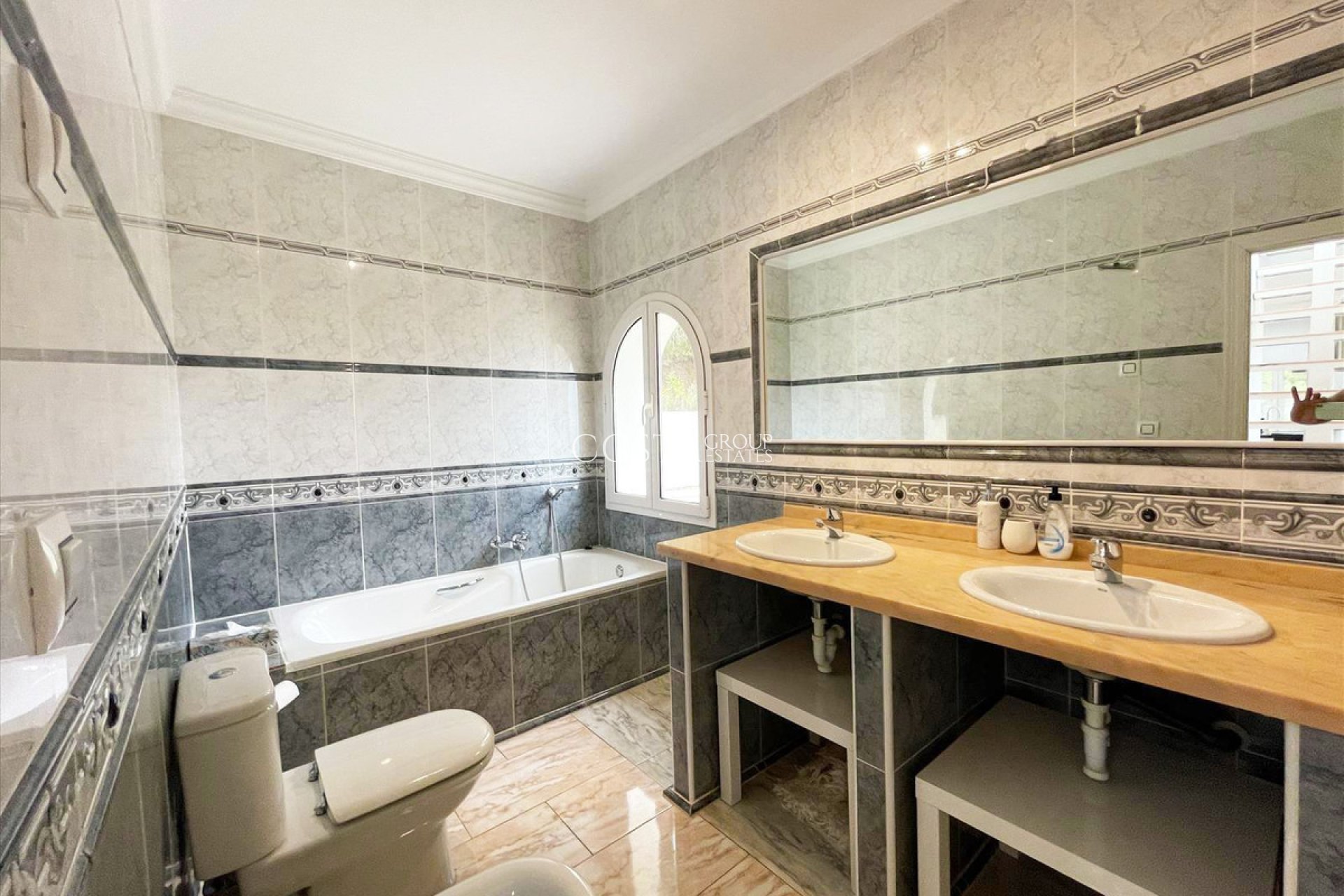 Herverkoop - Villa -
Calpe - Calpe Centro