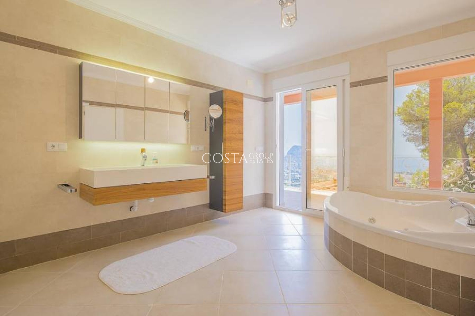 Herverkoop - Villa -
Calpe - Calpe Centro