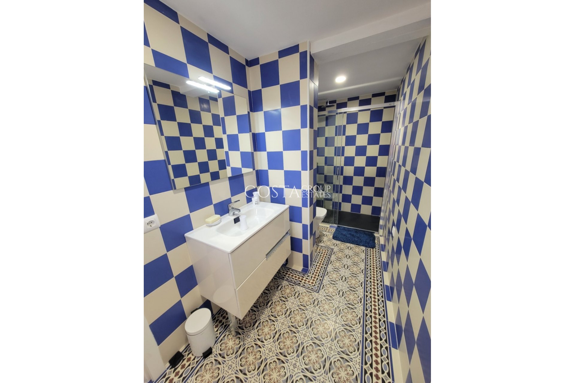 Herverkoop - Villa -
Calpe - Calpe Centro