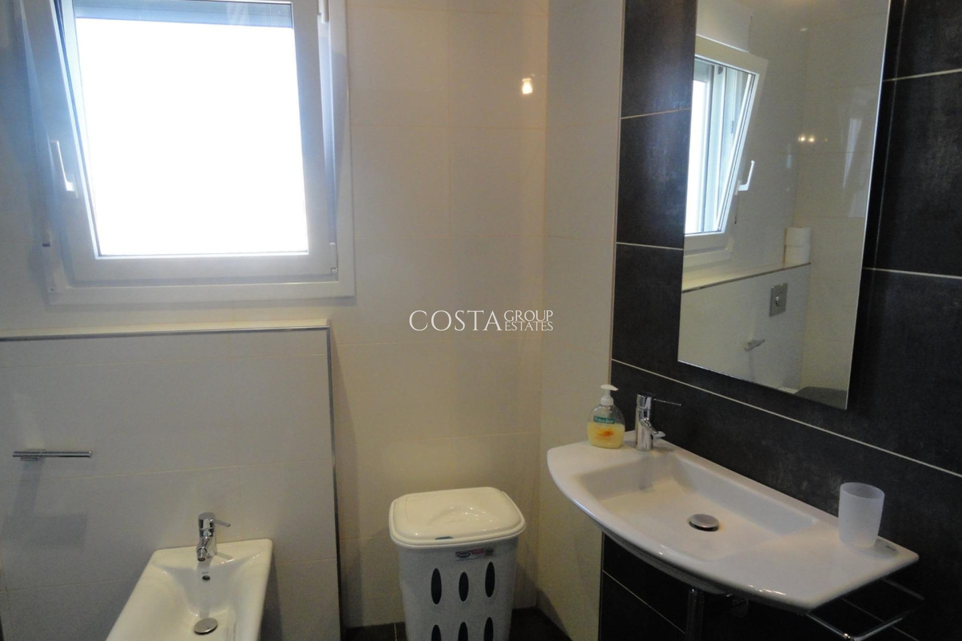 Herverkoop - Villa -
Calpe - Calpe Centro