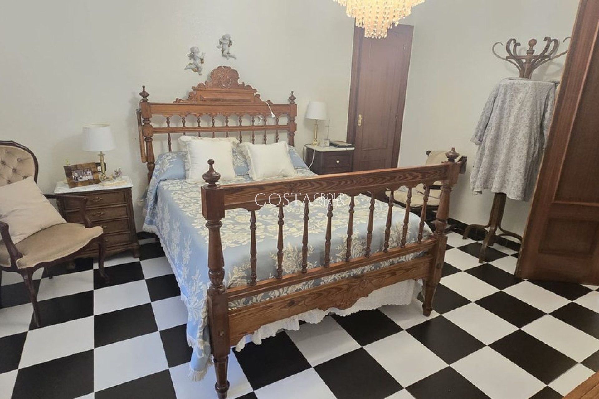 Herverkoop - Villa -
Cartagena - El Algar