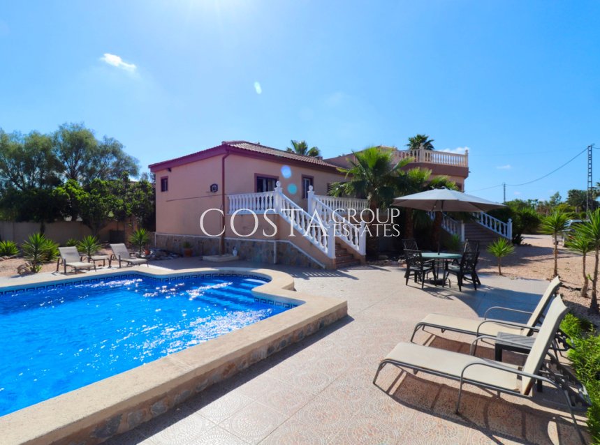 Herverkoop - Villa -
Catral - Catral Centro