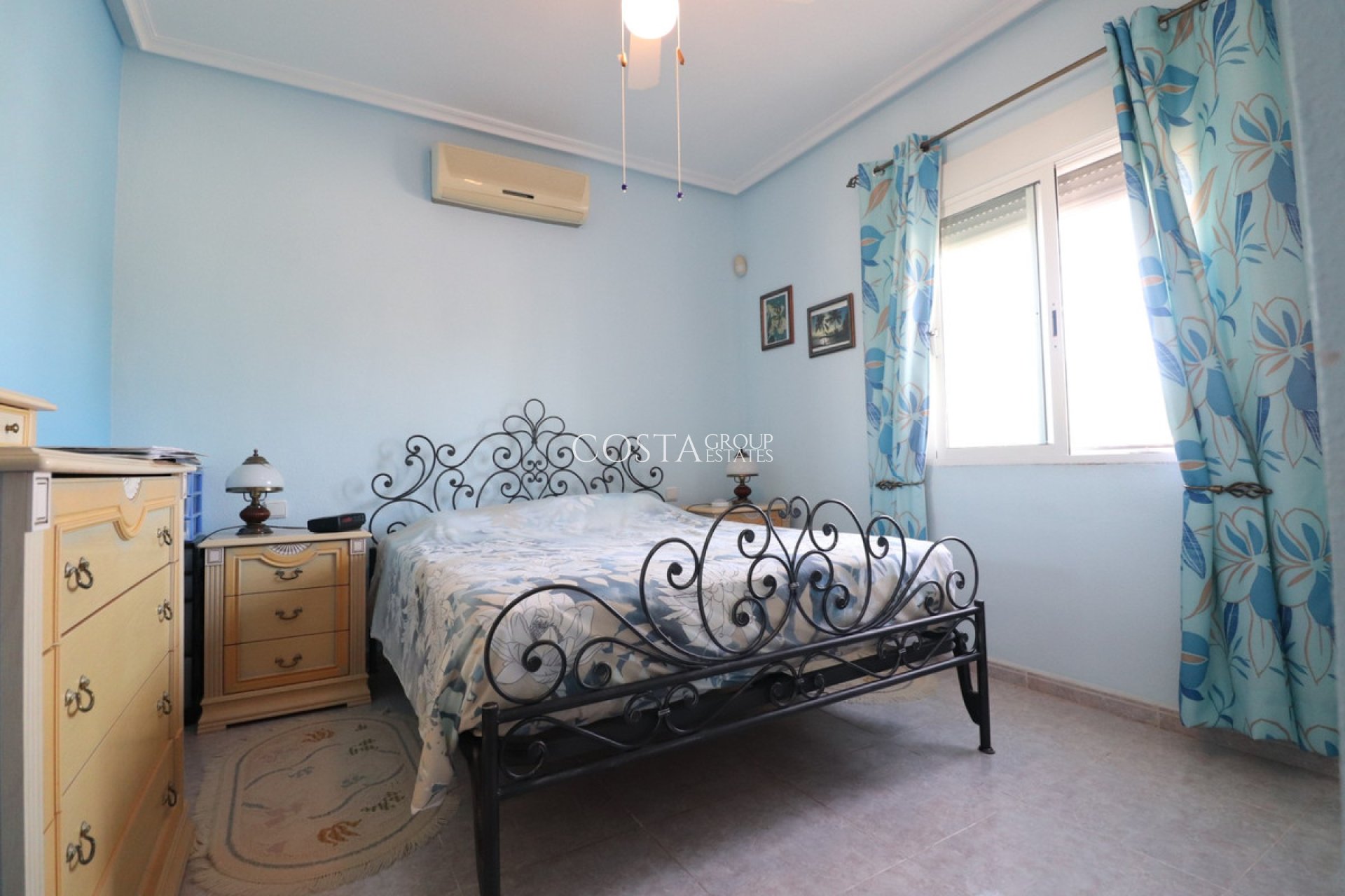 Herverkoop - Villa -
Catral - Catral Centro