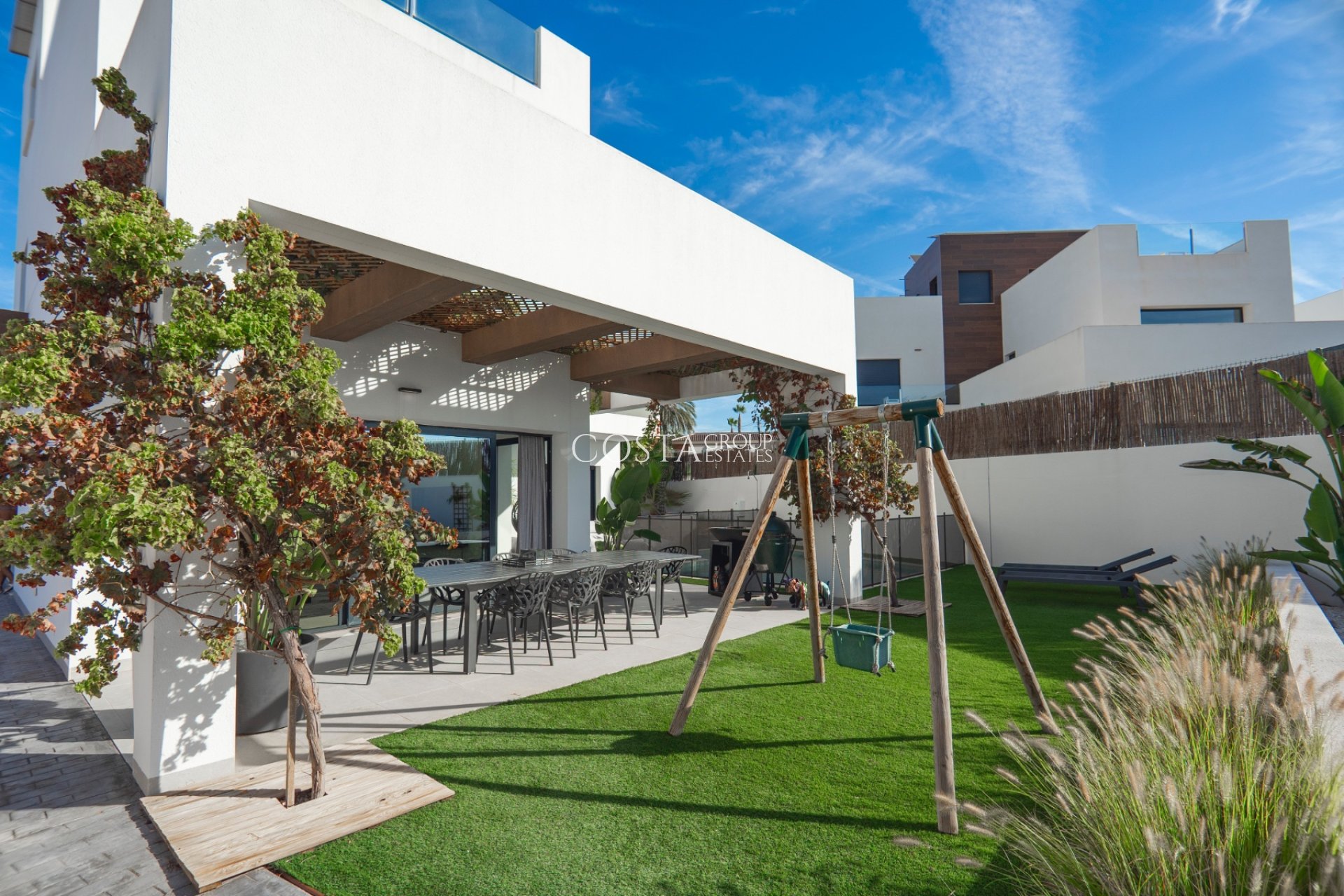 Herverkoop - Villa -
Ciudad Quesada - town