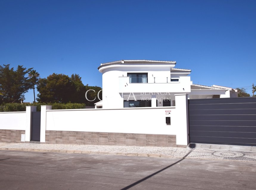 Herverkoop - Villa -
Ciudad Quesada